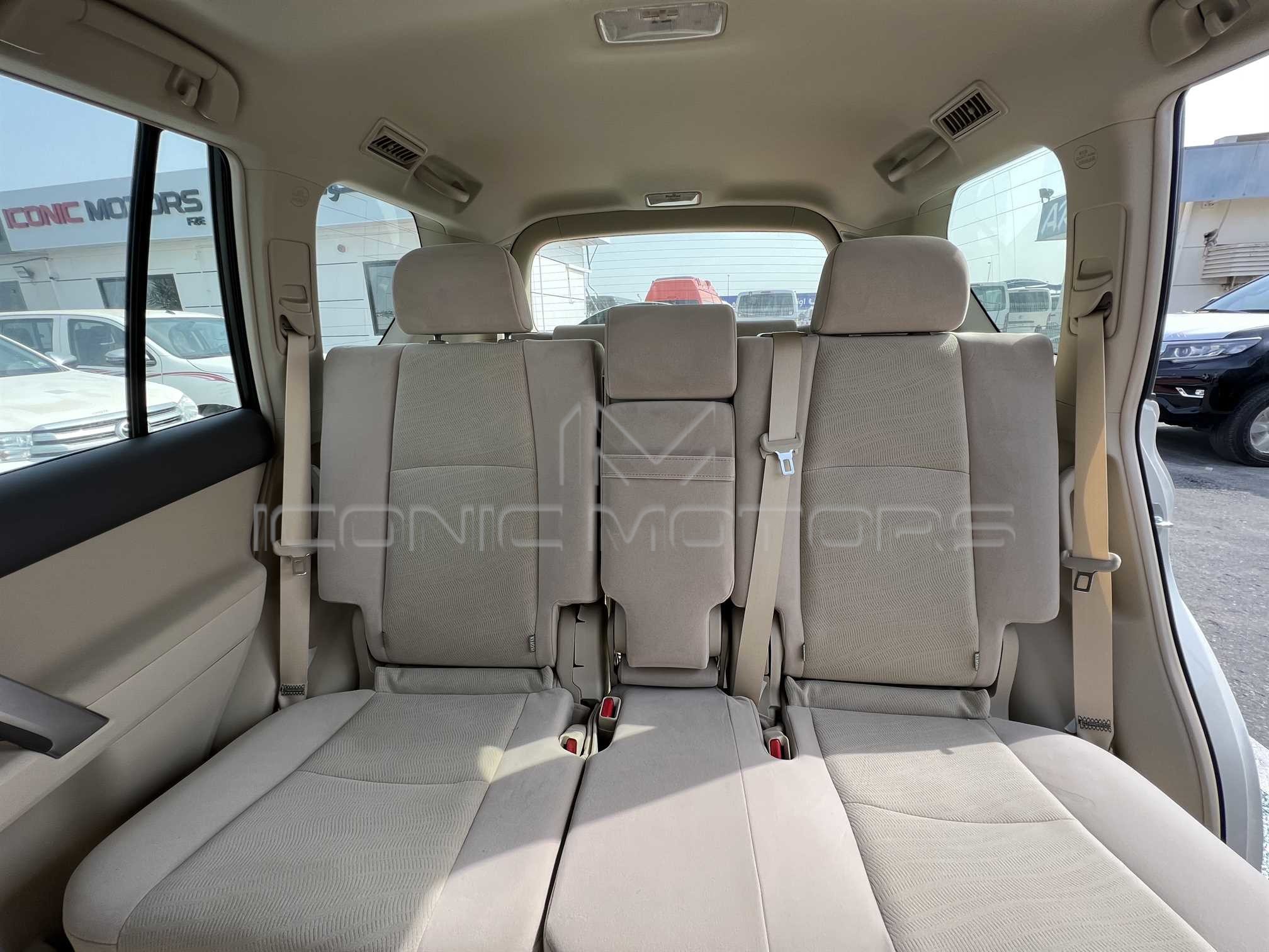 2023 Toyota Prado 4.0L TXL Spare Up
