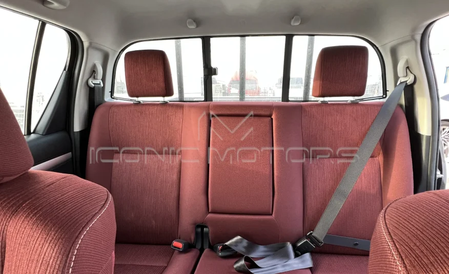 2023 Toyota Hilux 2.8L 4X4 DOUBLE CABIN DIESEL AUTOMATIC SR5