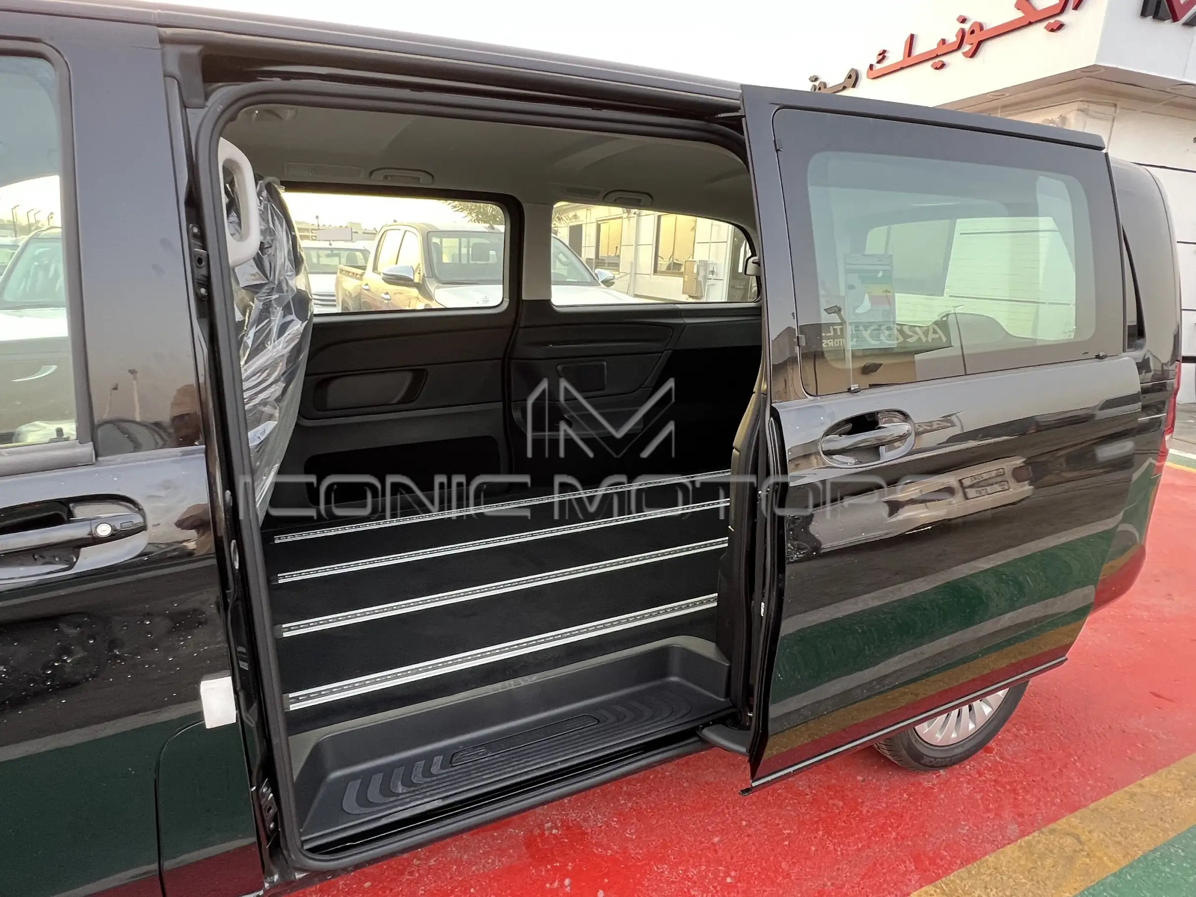 2024 Mercedes Benz V250 2.0L