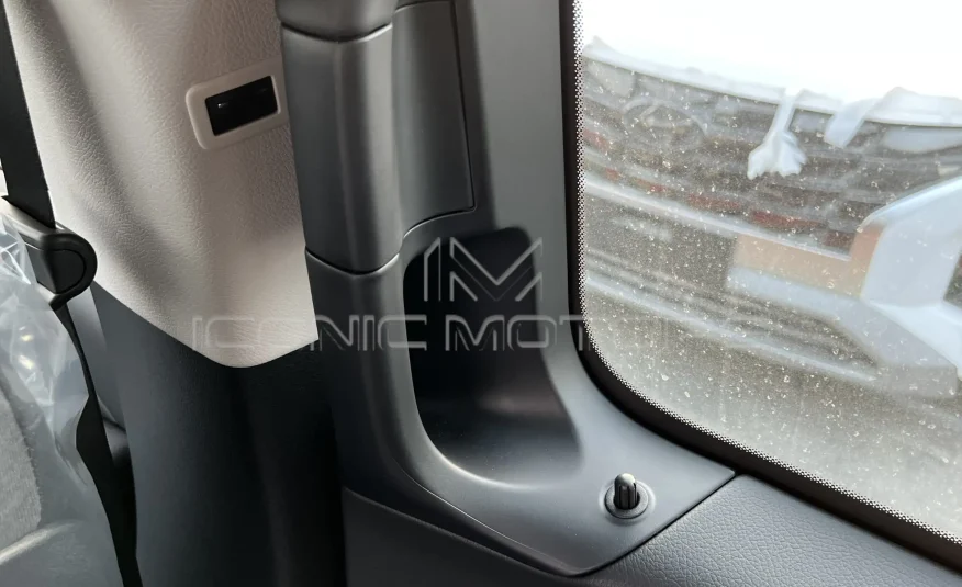 2024 Mercedes Benz V250 2.0L