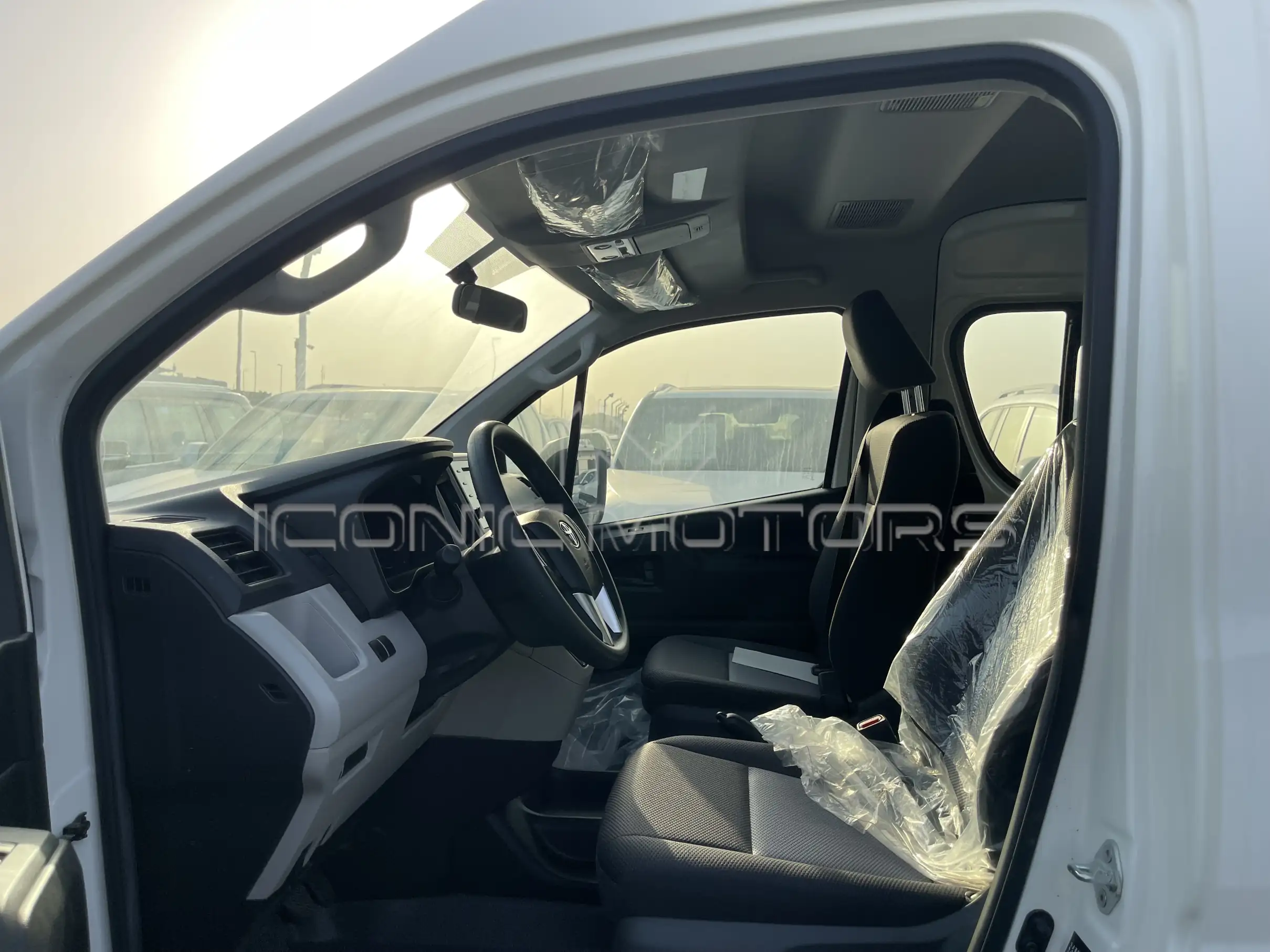 2023 Toyota Hiace 3.5L M/T Petrol High Roof 13-Seater
