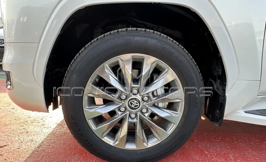 2023 Toyota Land Cruiser 3.3L VXR Diesel Twin Turbo