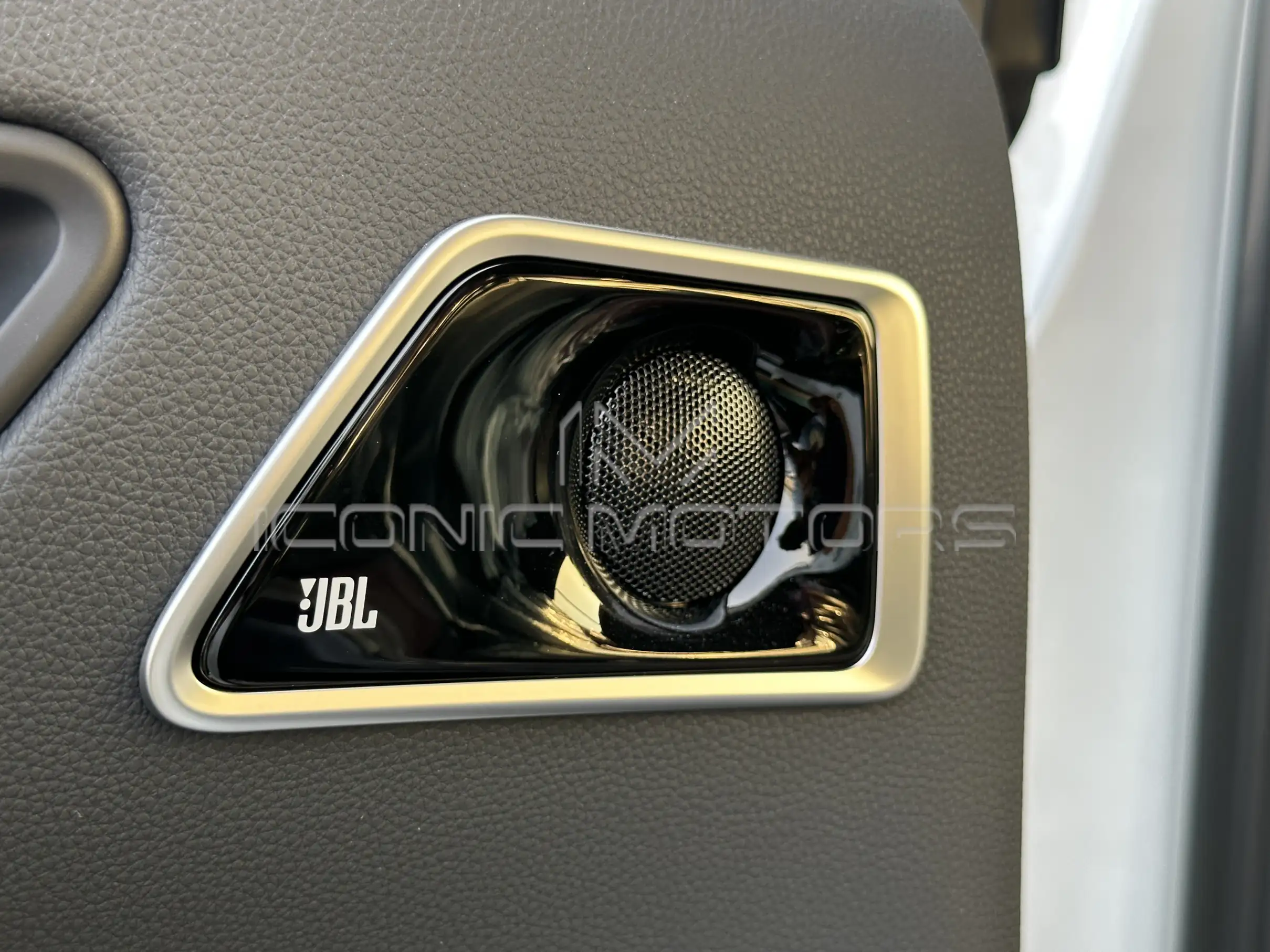 2023 Toyota Land Cruiser 3.3L VXR Diesel Twin Turbo