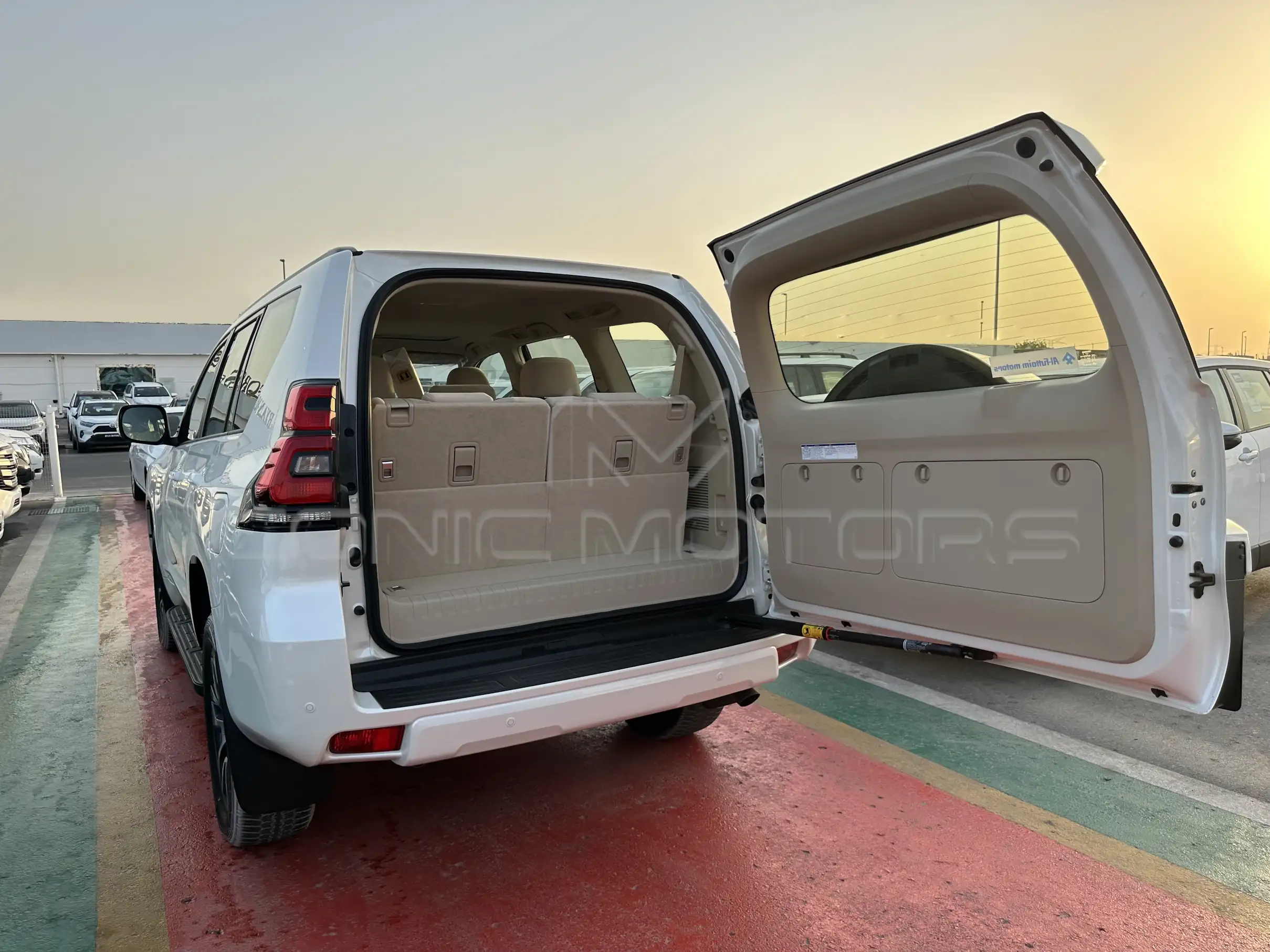 2023 TOYOTA PRADO 4.0L GXR 4X4 PETROL A/T