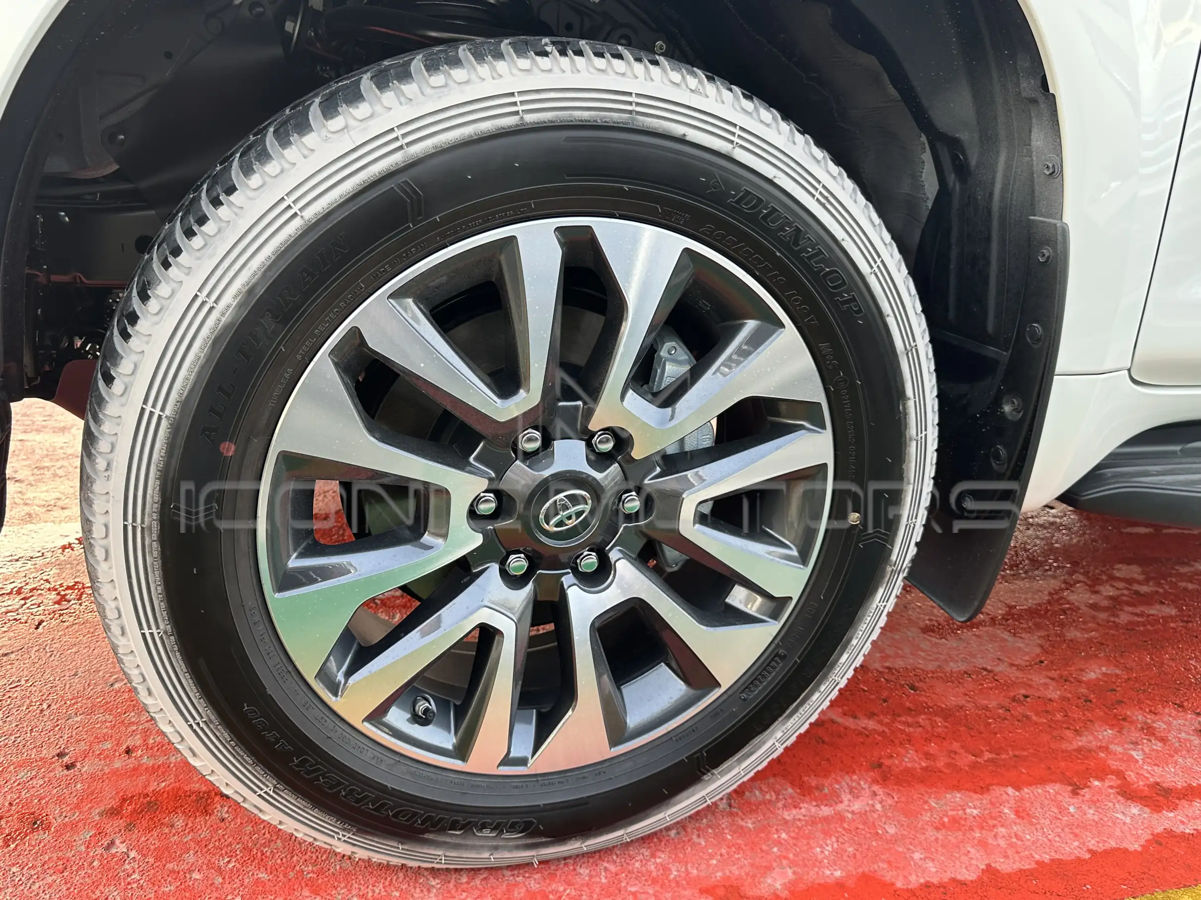 2023 TOYOTA PRADO 4.0L GXR 4X4 PETROL A/T