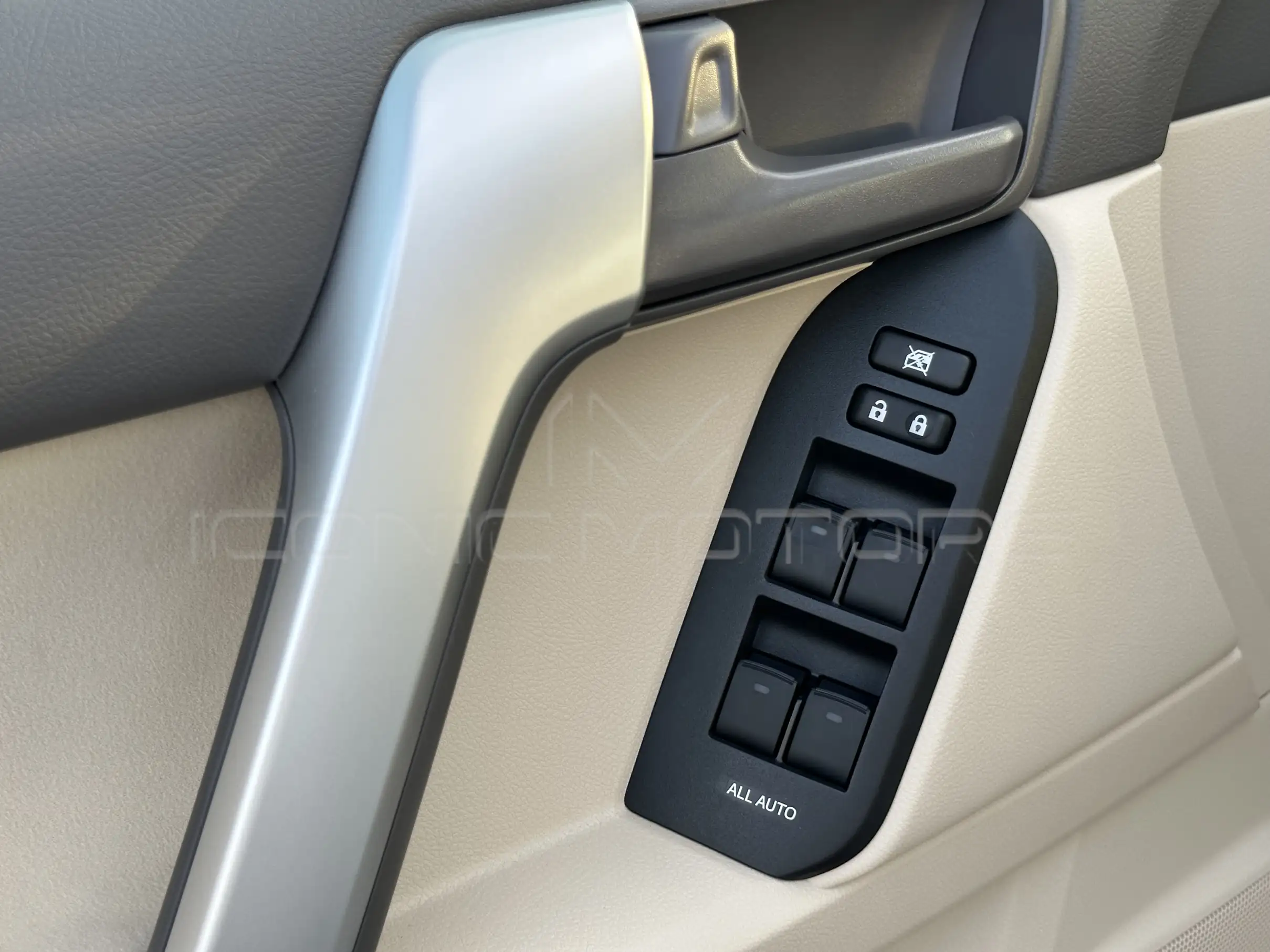 2023 TOYOTA PRADO 4.0L GXR 4X4 PETROL A/T