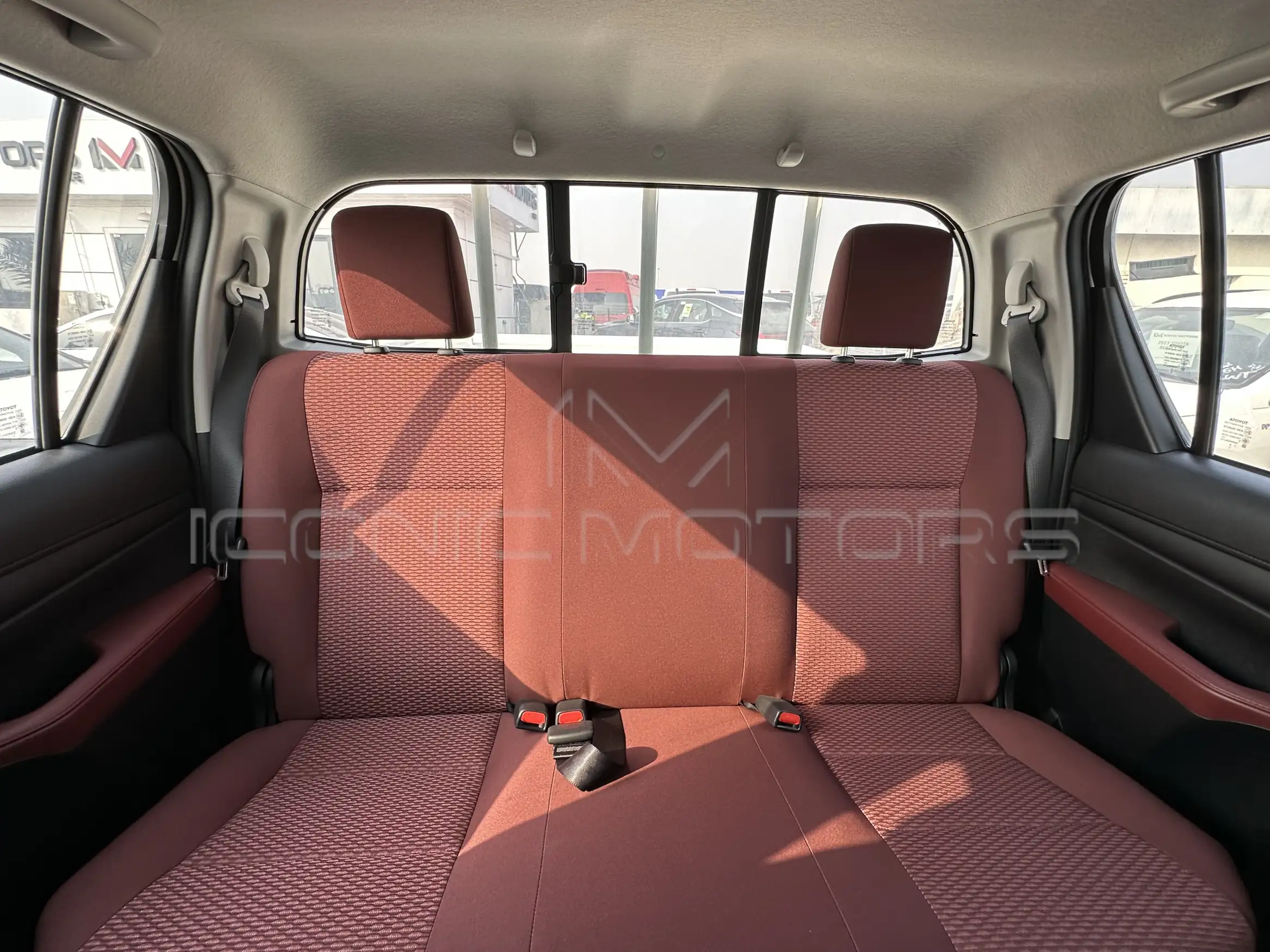 2023 TOYOTA HILUX GL 2.7L 4X4 PETROL A/T DOUBLE CABIN