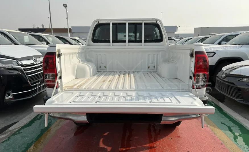 2023 TOYOTA HILUX GL 2.7L 4X4 PETROL A/T DOUBLE CABIN