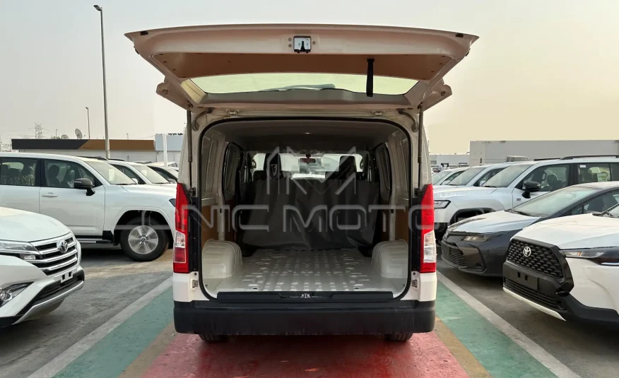 TOYOTA HIACE GL CARGO VAN STD ROOF 3.5L PETROL M/T TH554