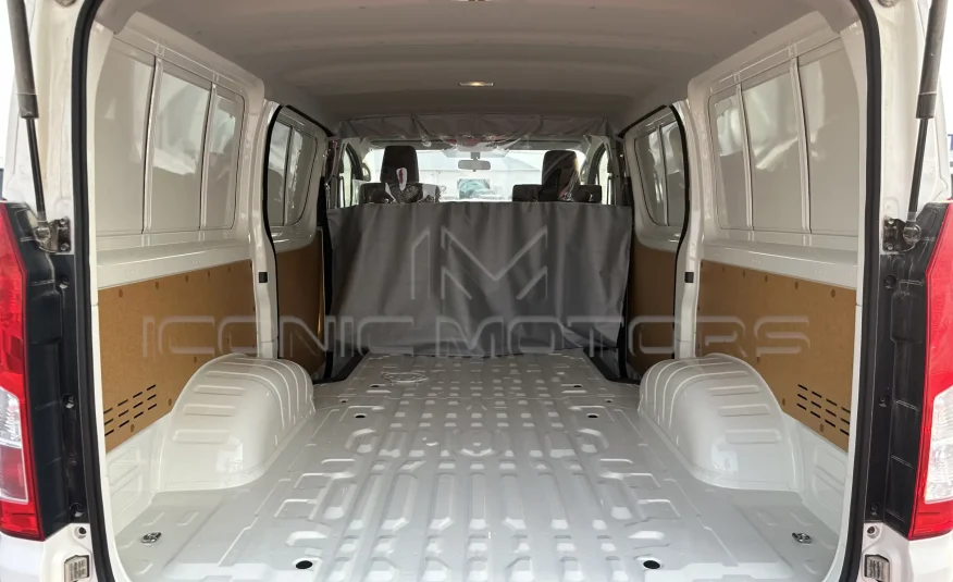 TOYOTA HIACE GL CARGO VAN STD ROOF 3.5L PETROL M/T TH554