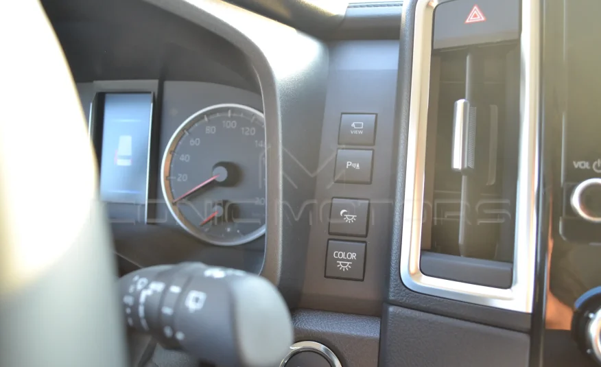 2024 TOYOTA GRANVIA 3.5L PREMIUM TG3081