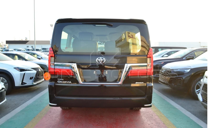 2024 TOYOTA GRANVIA 3.5L PREMIUM TG3081
