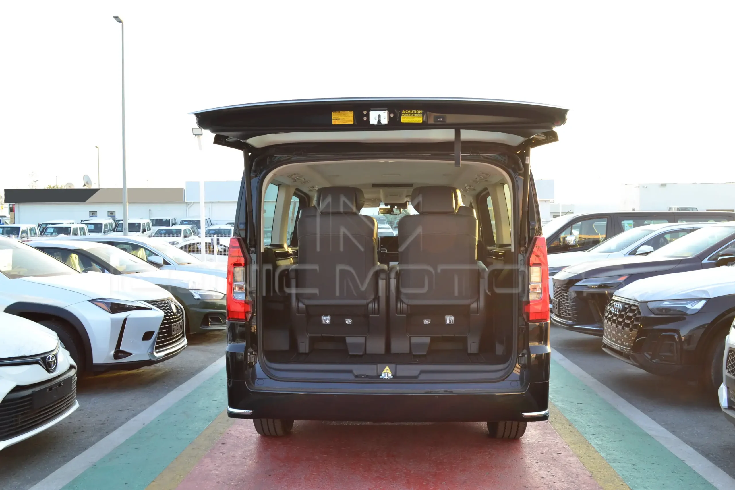 2024 TOYOTA GRANVIA 3.5L PREMIUM TG3081