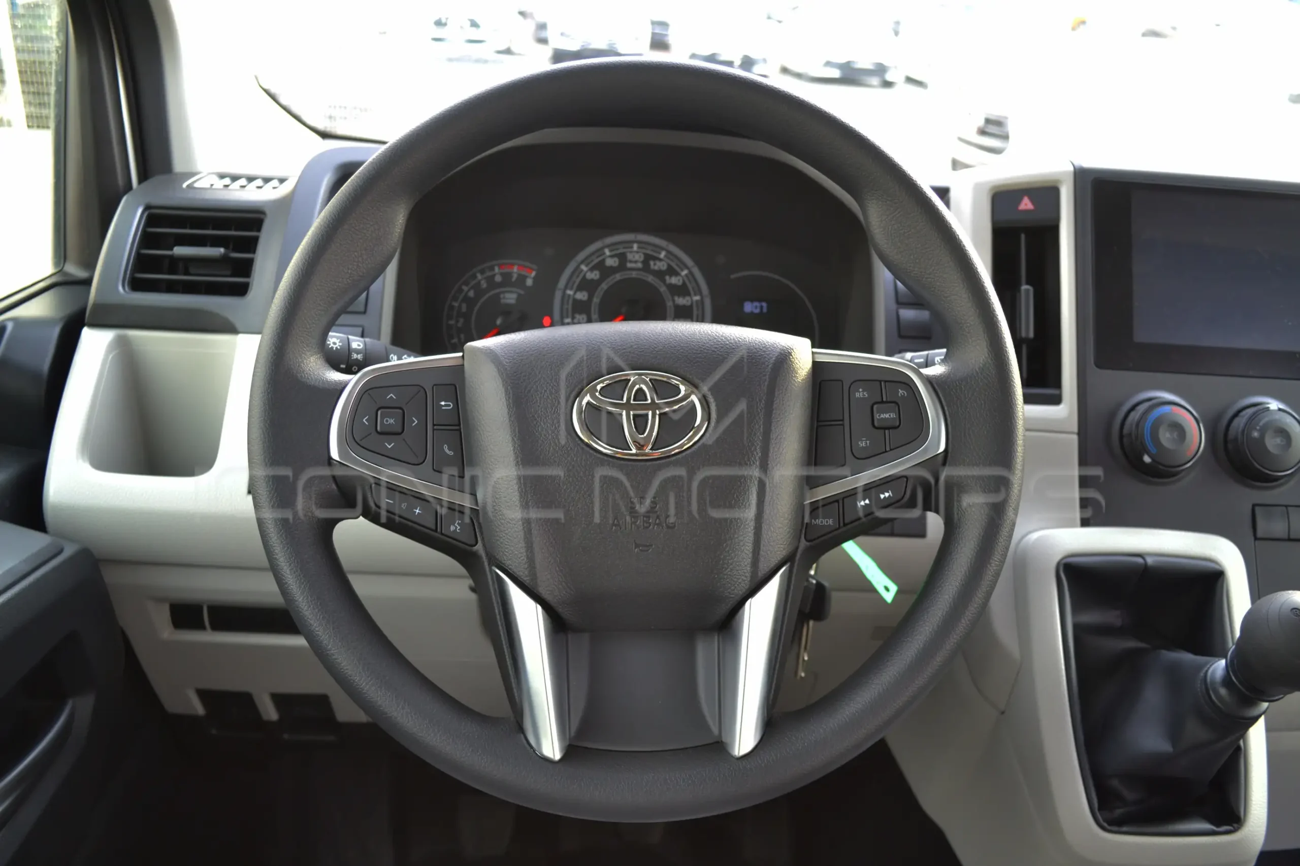 2024 TOYOTA HIACE COMMUTER GL 3.5L PETROL M/T 13-STR THC3823