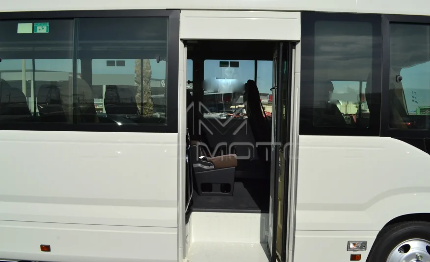 TOYOTA COASTER HI ROOF 4.0L DIESEL 23 SEATER  M/T TC5339
