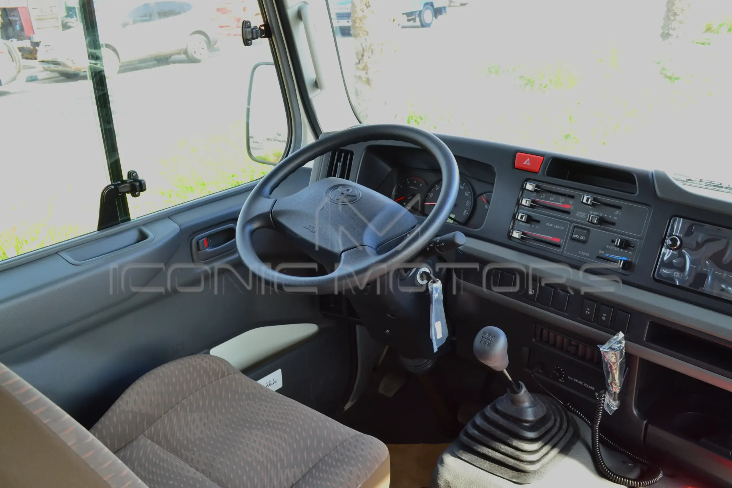 TOYOTA COASTER HI ROOF 4.0L DIESEL 23 SEATER M/T TC5339