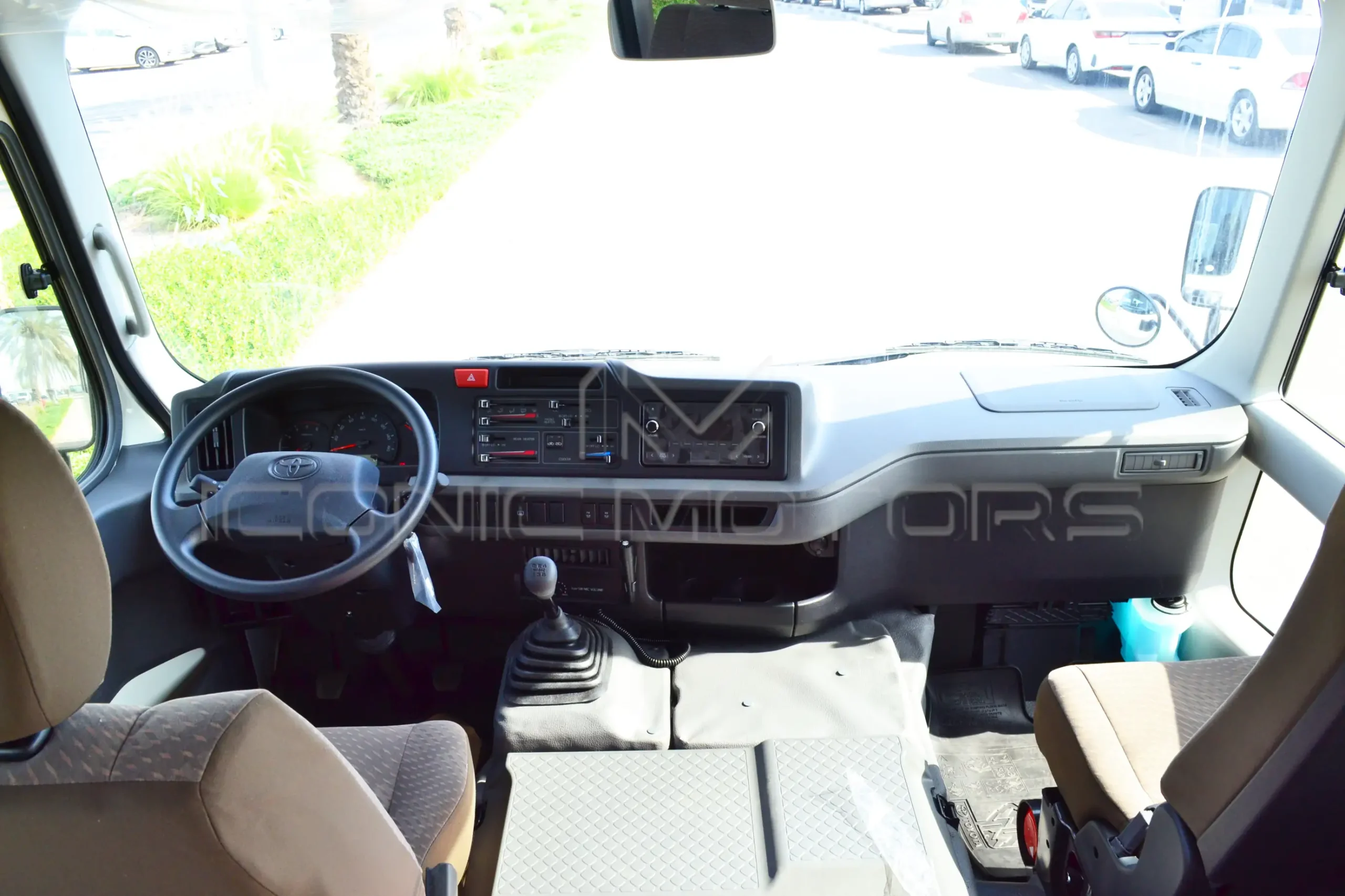 TOYOTA COASTER HI ROOF 4.0L DIESEL 23 SEATER M/T TC5339