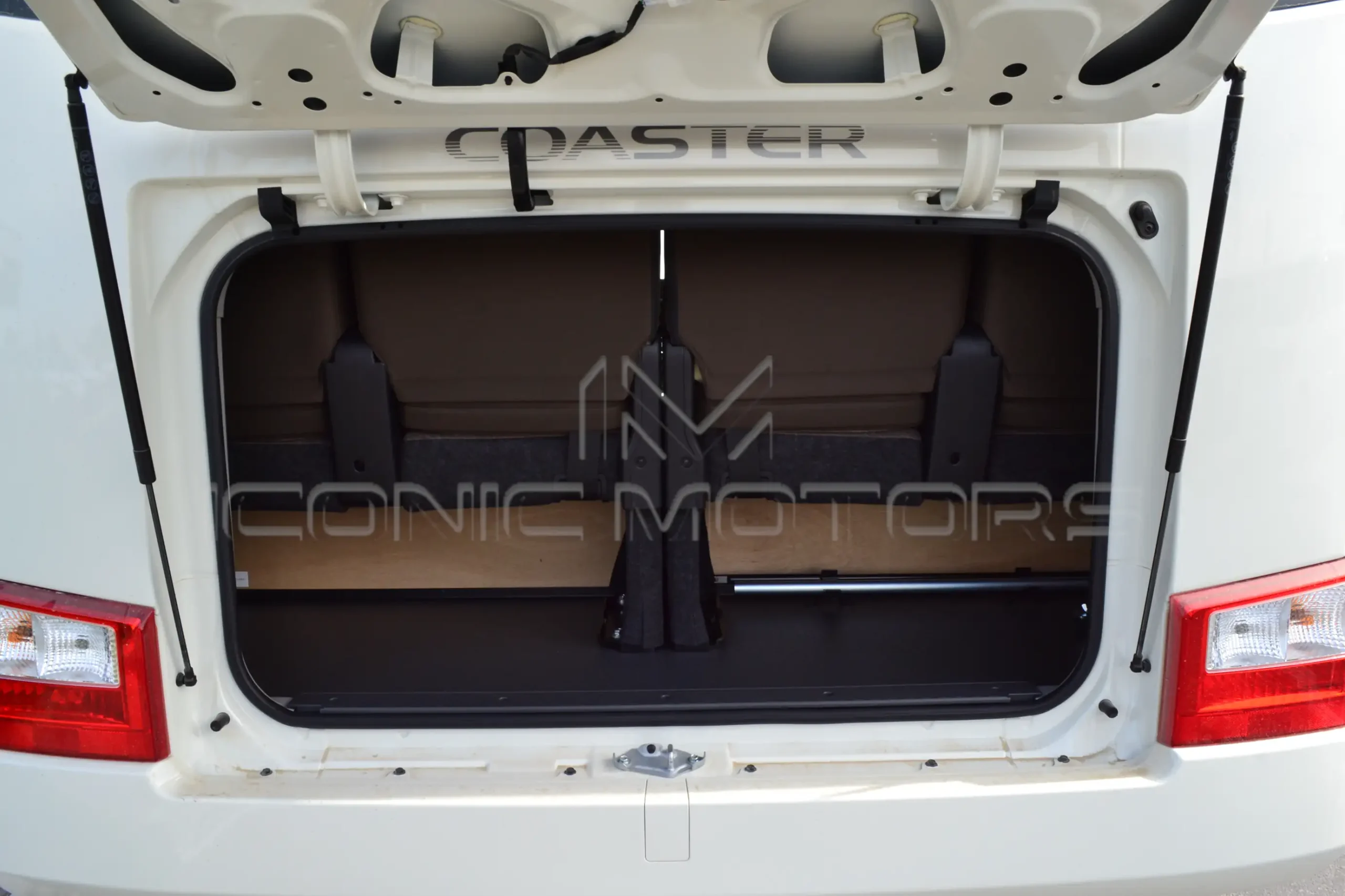 TOYOTA COASTER HI ROOF 4.0L DIESEL 23 SEATER M/T TC5339