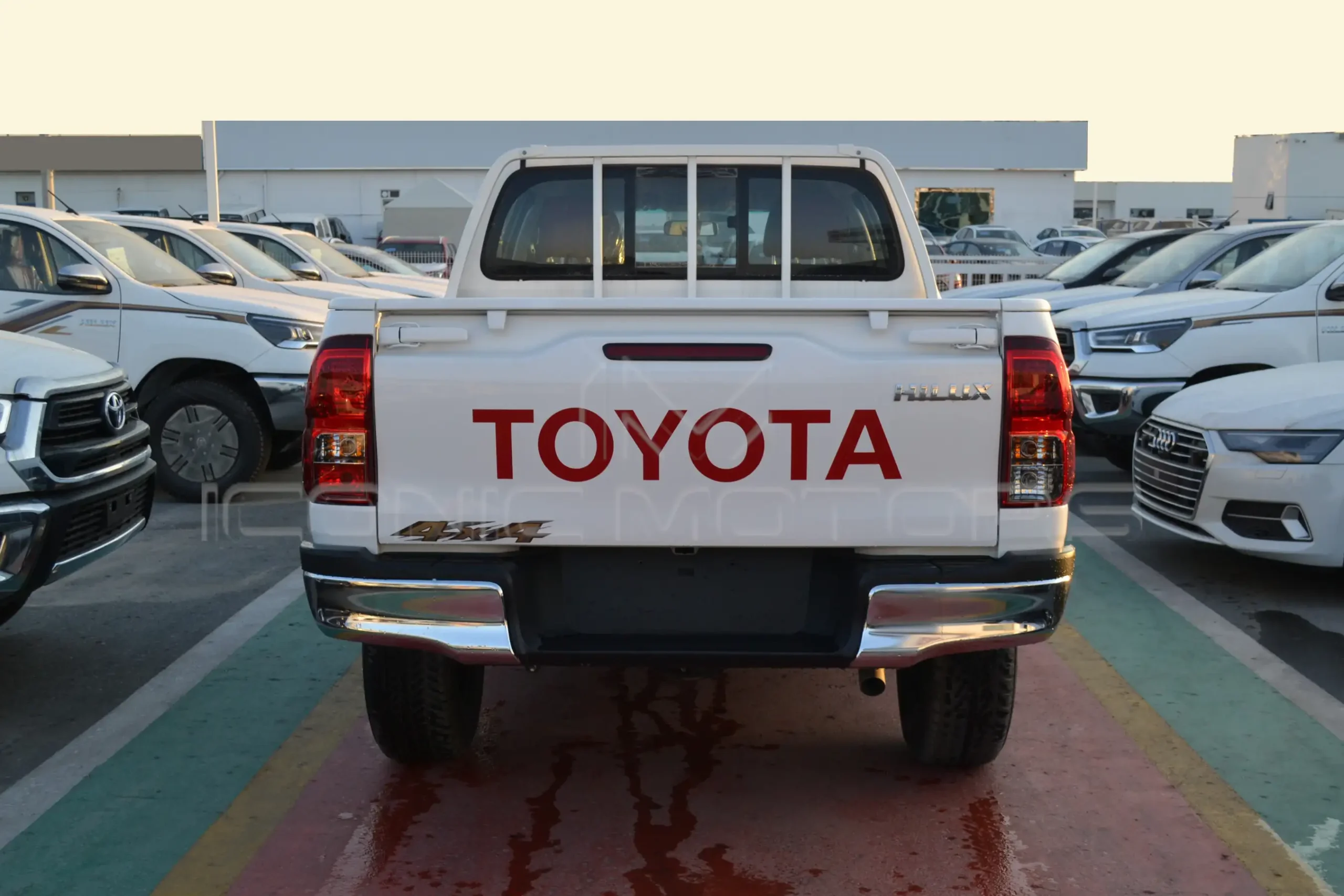 2024 TOYOTA HILUX 2.4L DIESEL A/T 4X4 DLX