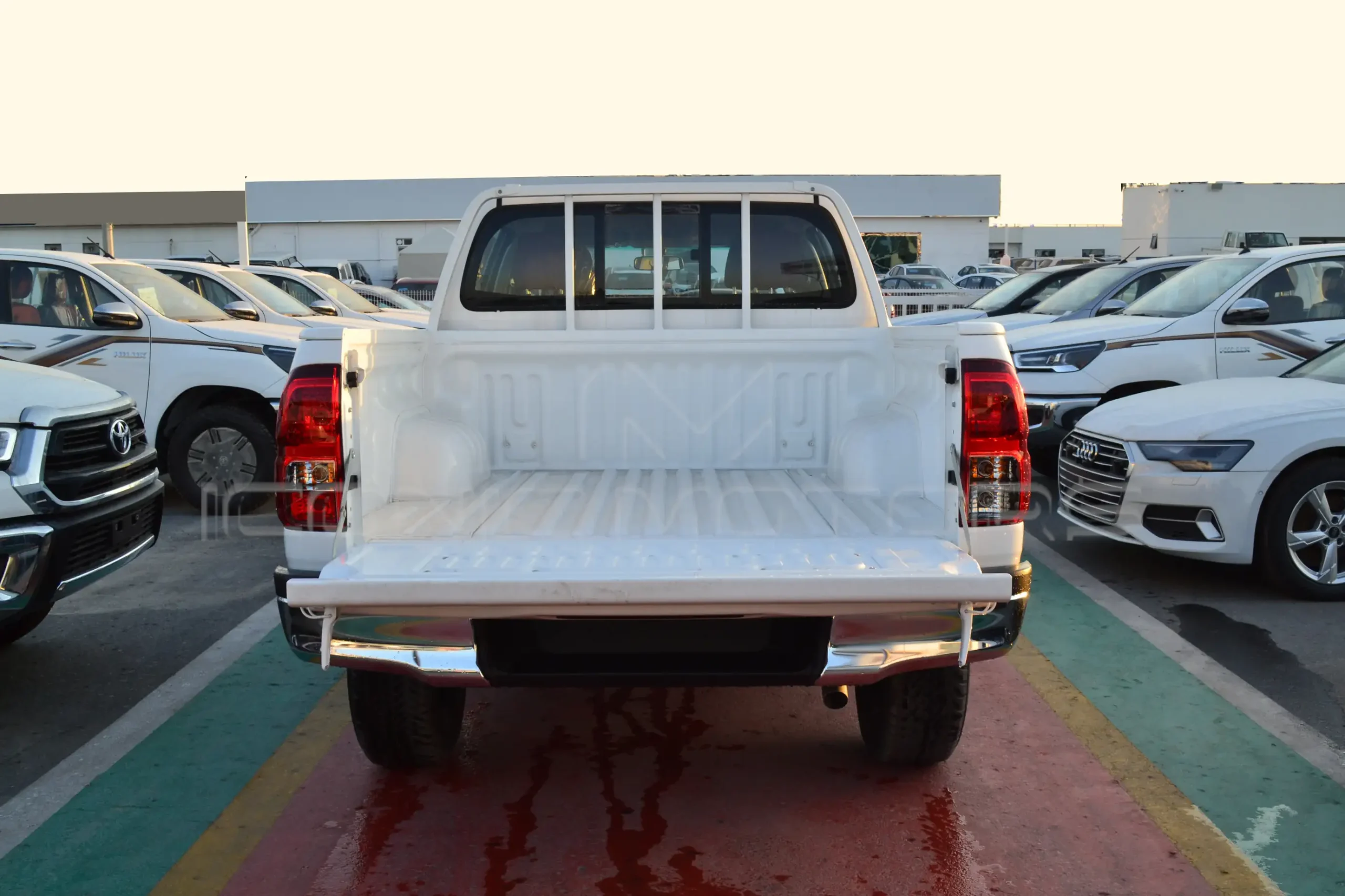 2024 TOYOTA HILUX 2.4L DIESEL A/T 4X4 DLX