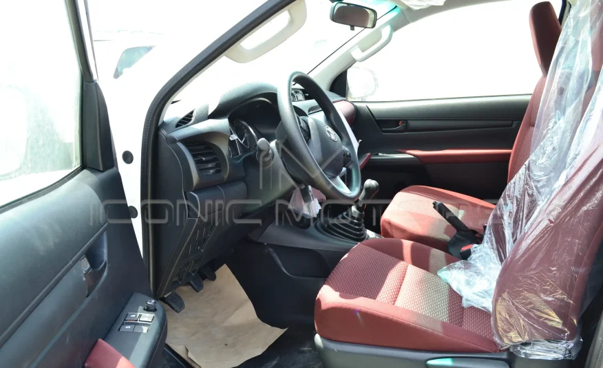 2024 TOYOTA HILUX GLX SINGLE CABIN 2.7L 4X4 M/T