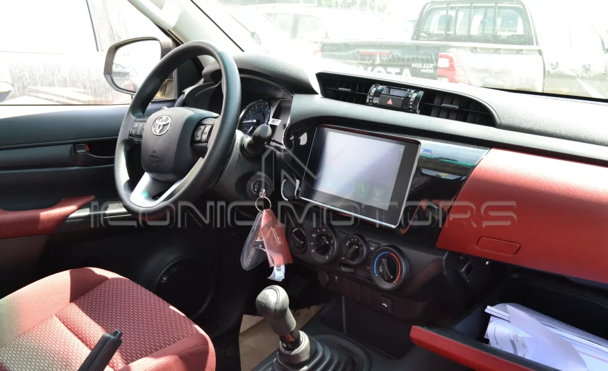 2024 TOYOTA HILUX GLX SINGLE CABIN 2.7L 4X4 M/T