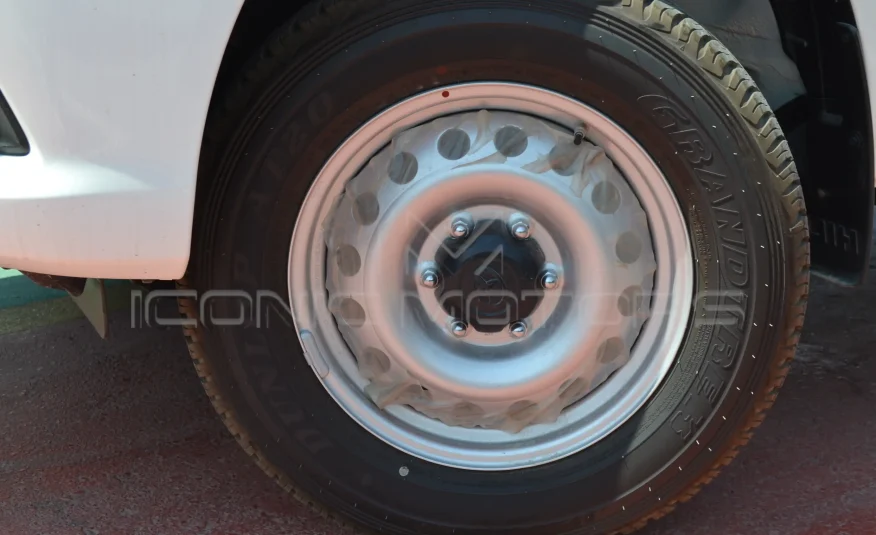 2024 TOYOTA HILUX GLX SINGLE CABIN 2.7L 4X4 M/T