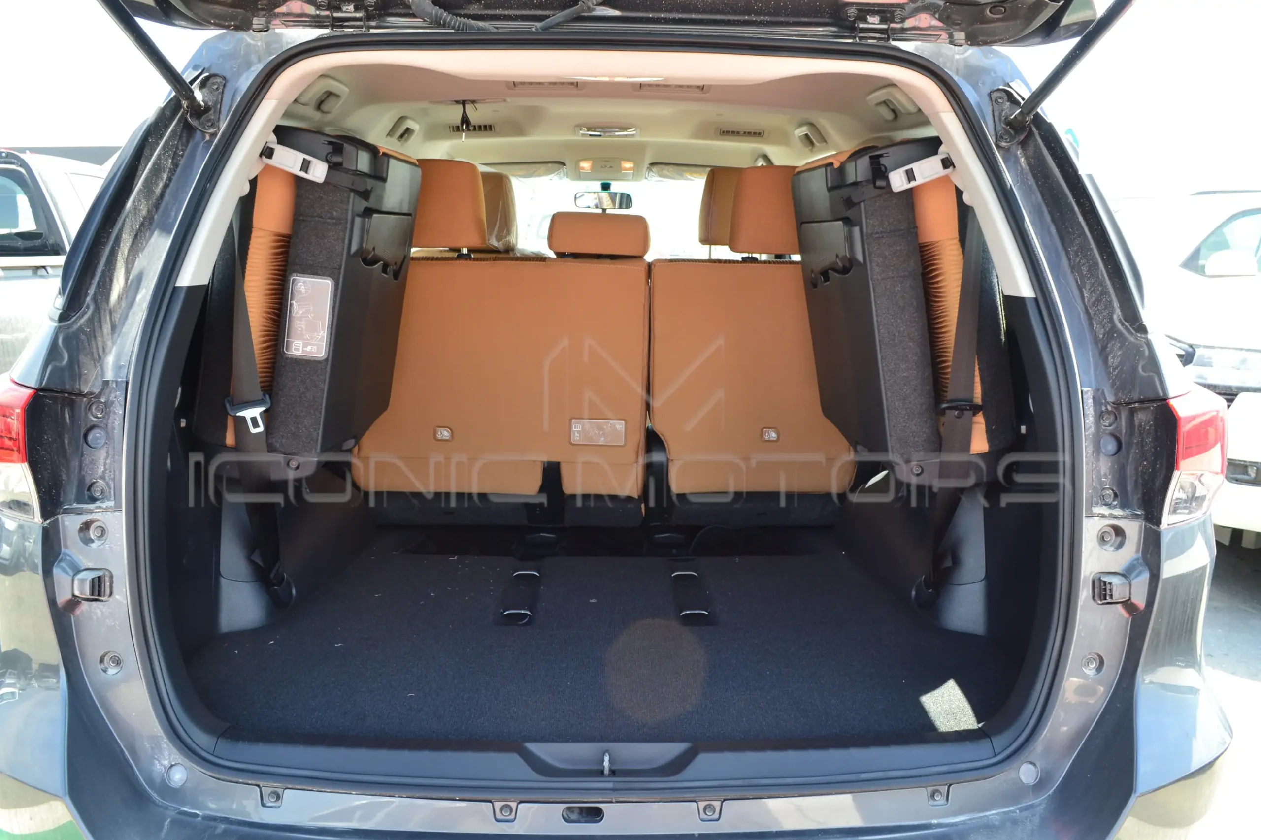 2024 TOYOTA FORTUNER 4.0L GXR PETROL