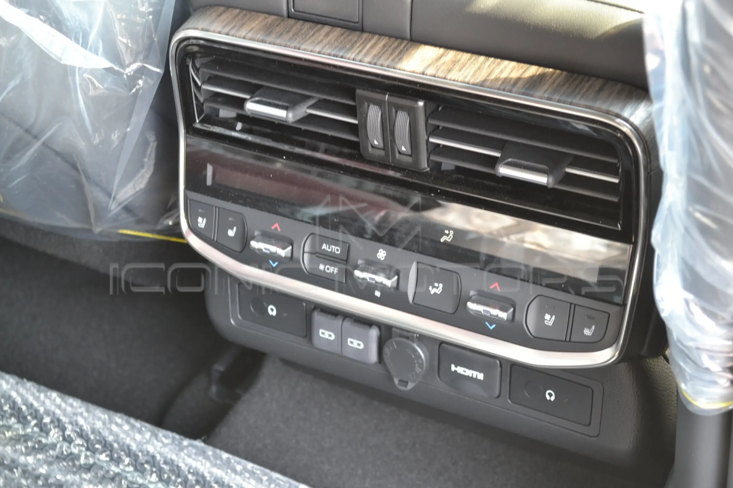 2024 TOYOTA LAND CRUISER 3.5L VXR YLC24
