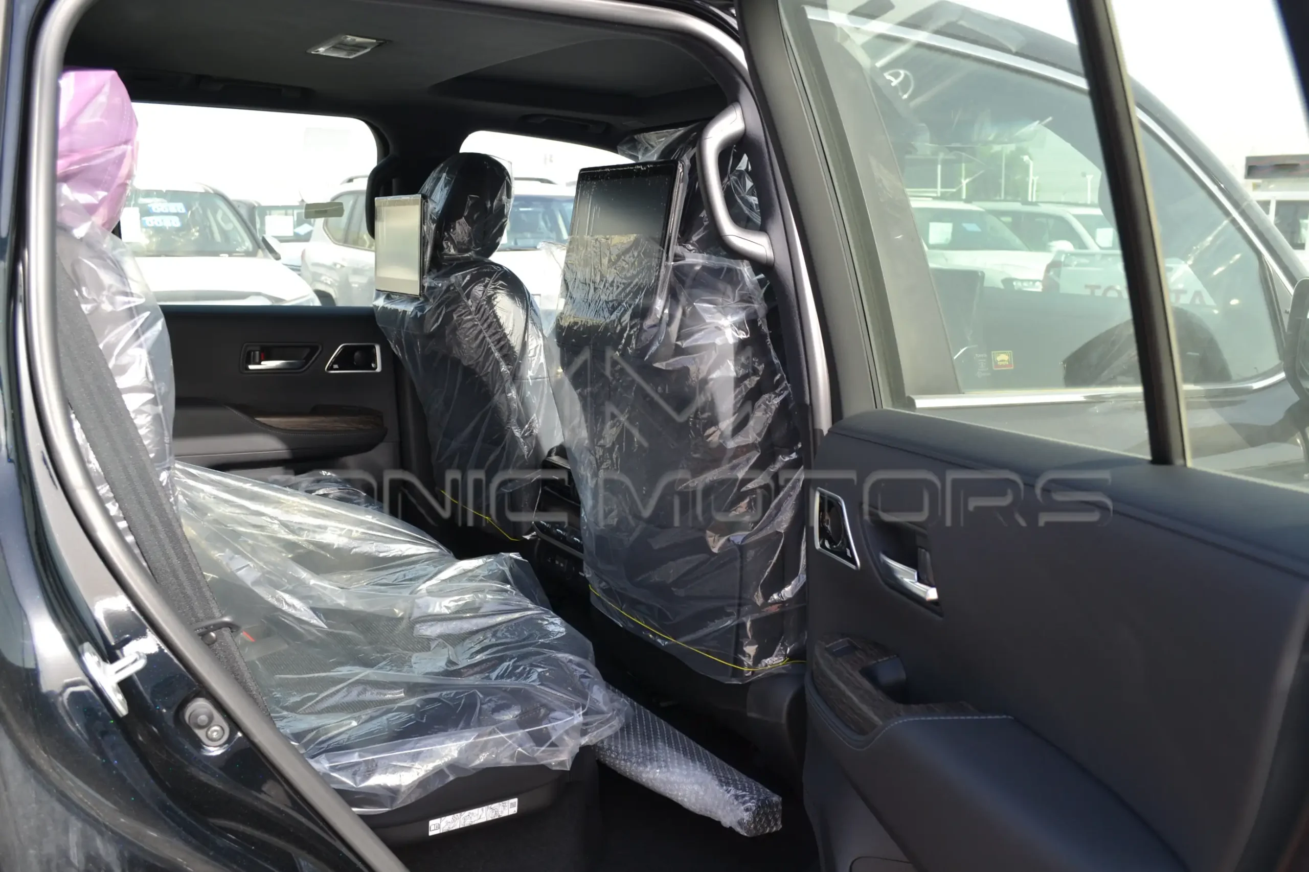2024 TOYOTA LAND CRUISER 3.3L VXR DIESEL TWIN TURBO LCPS324