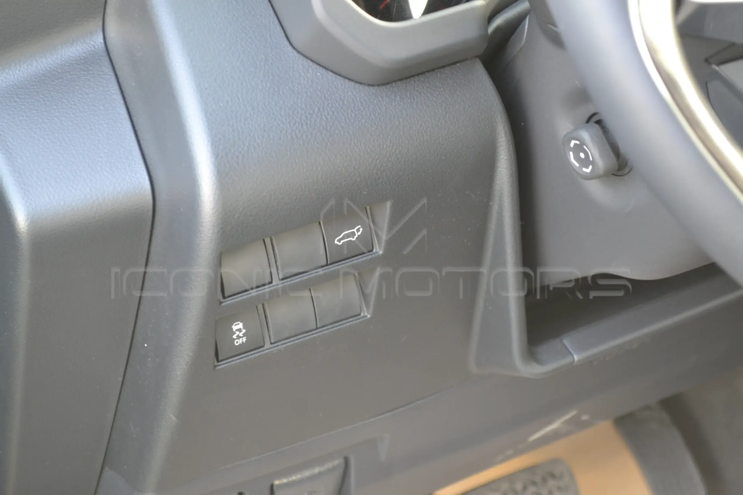 2024 TOYOTA LAND CRUISER 3.3L VXR DIESEL TWIN TURBO LCPS324