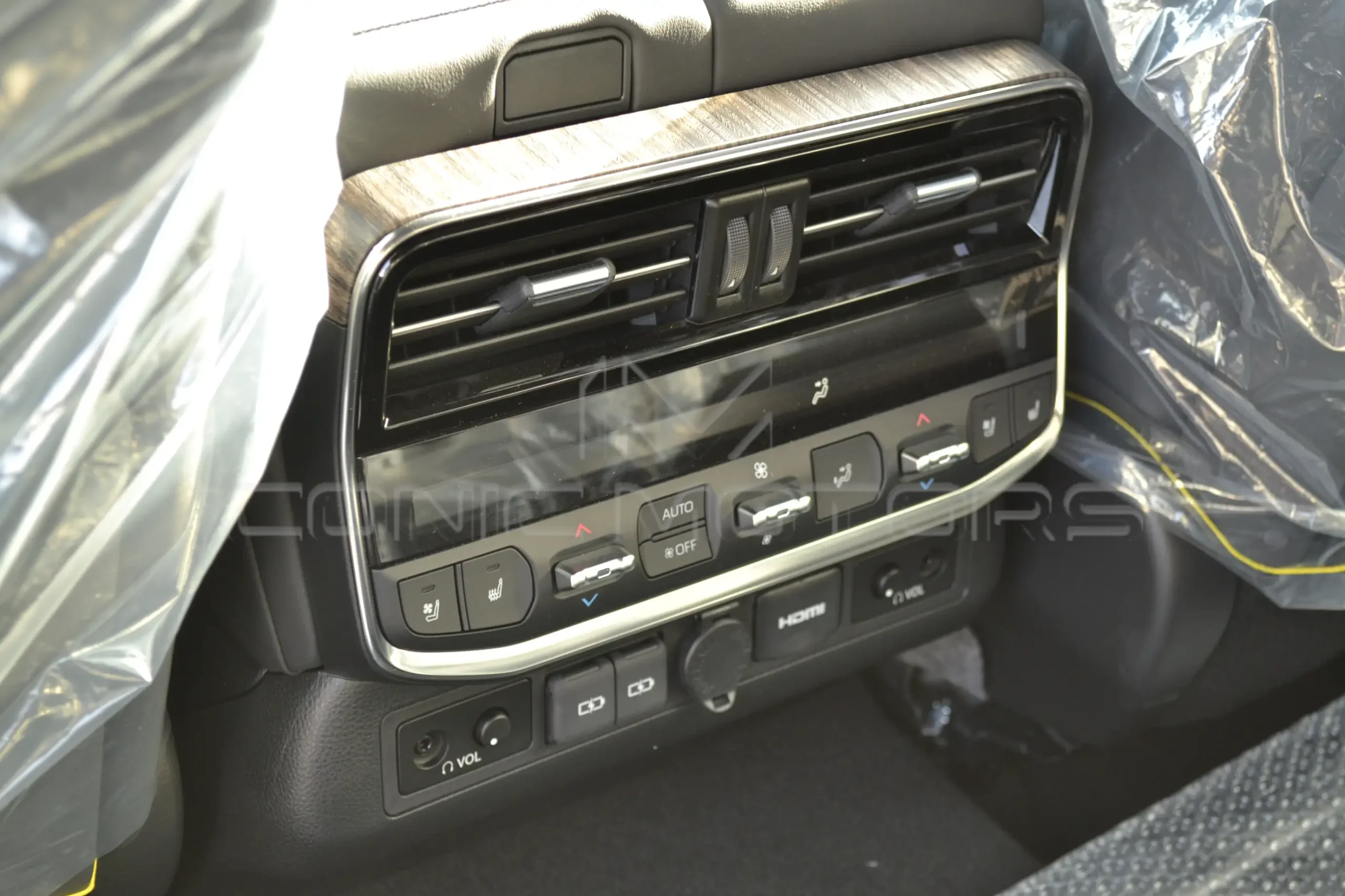 2024 TOYOTA LAND CRUISER 3.3L VXR DIESEL TWIN TURBO LCPS324