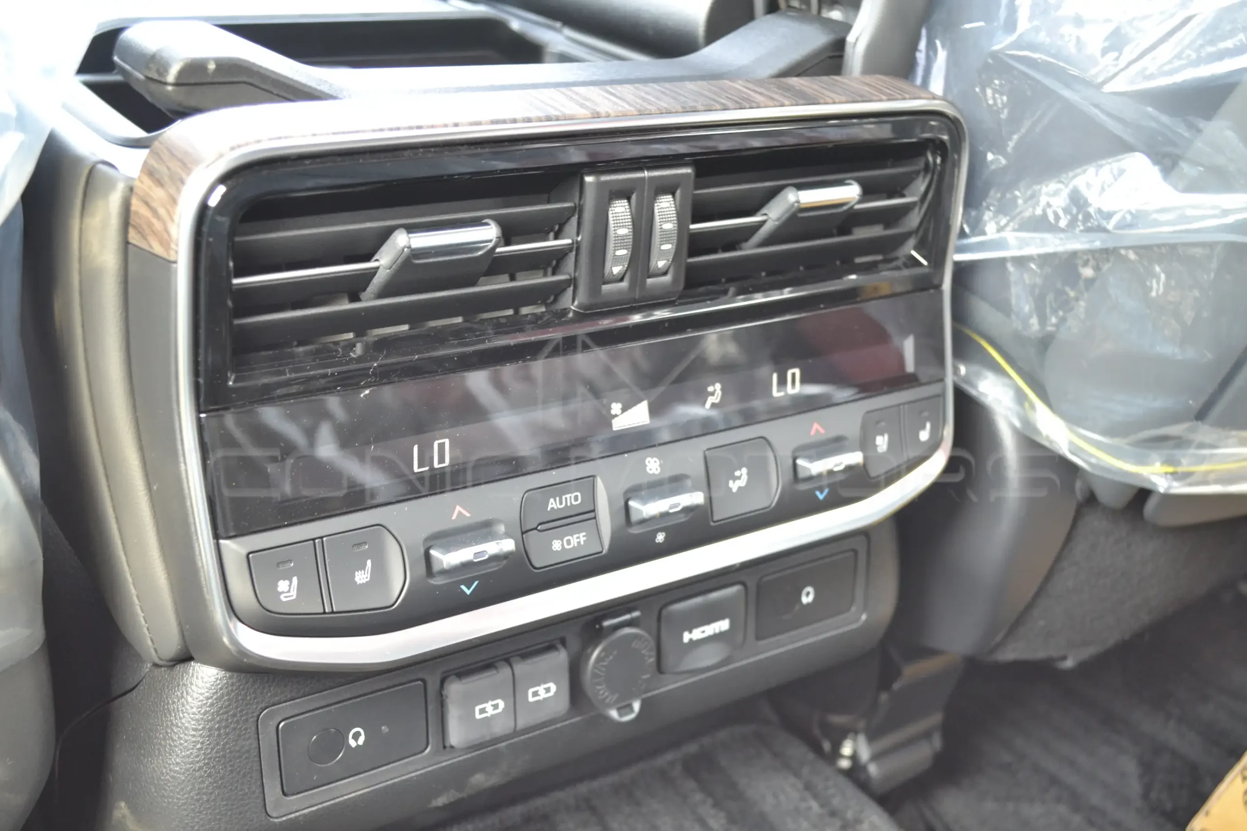 2024 TOYOTA LAND CRUISER 3.3L VXR DIESEL TWIN TURBO, RADAR