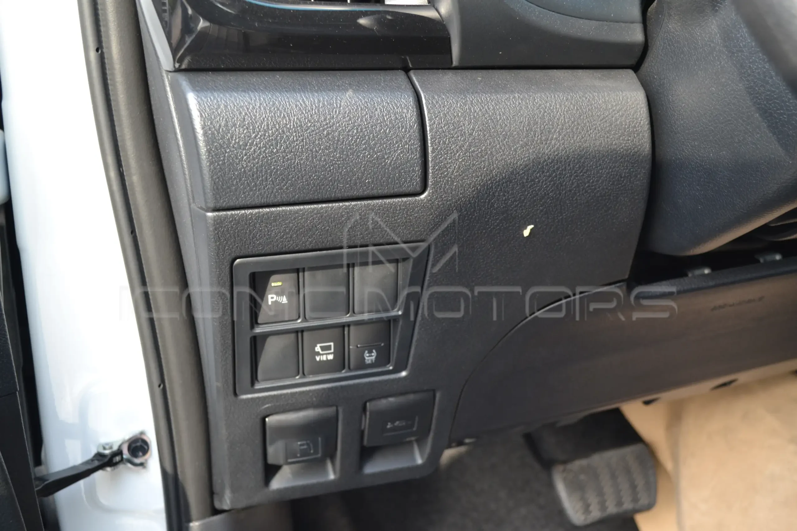 2024 TOYOTA HILUX DC 4X4 ADVENTURE 4.0L  A/T PETROL