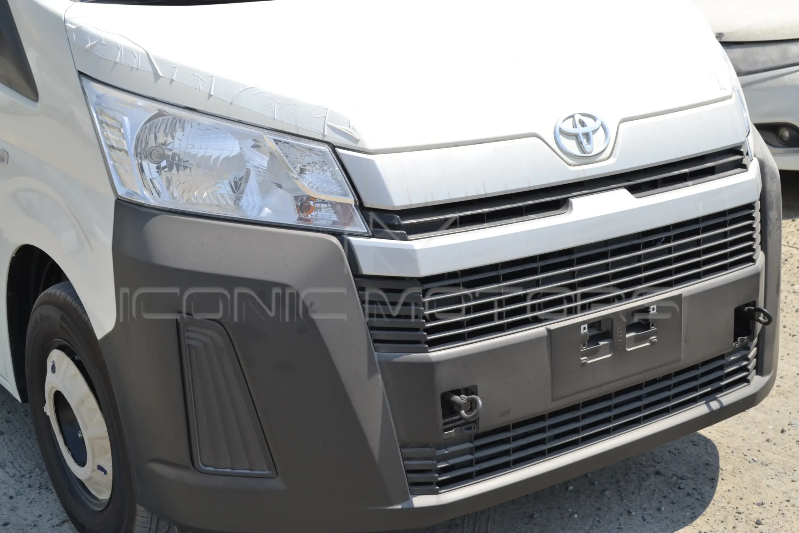 2025 TOYOTA HIACE 13ST HIGH ROOF 2.8L DIESEL,M/T