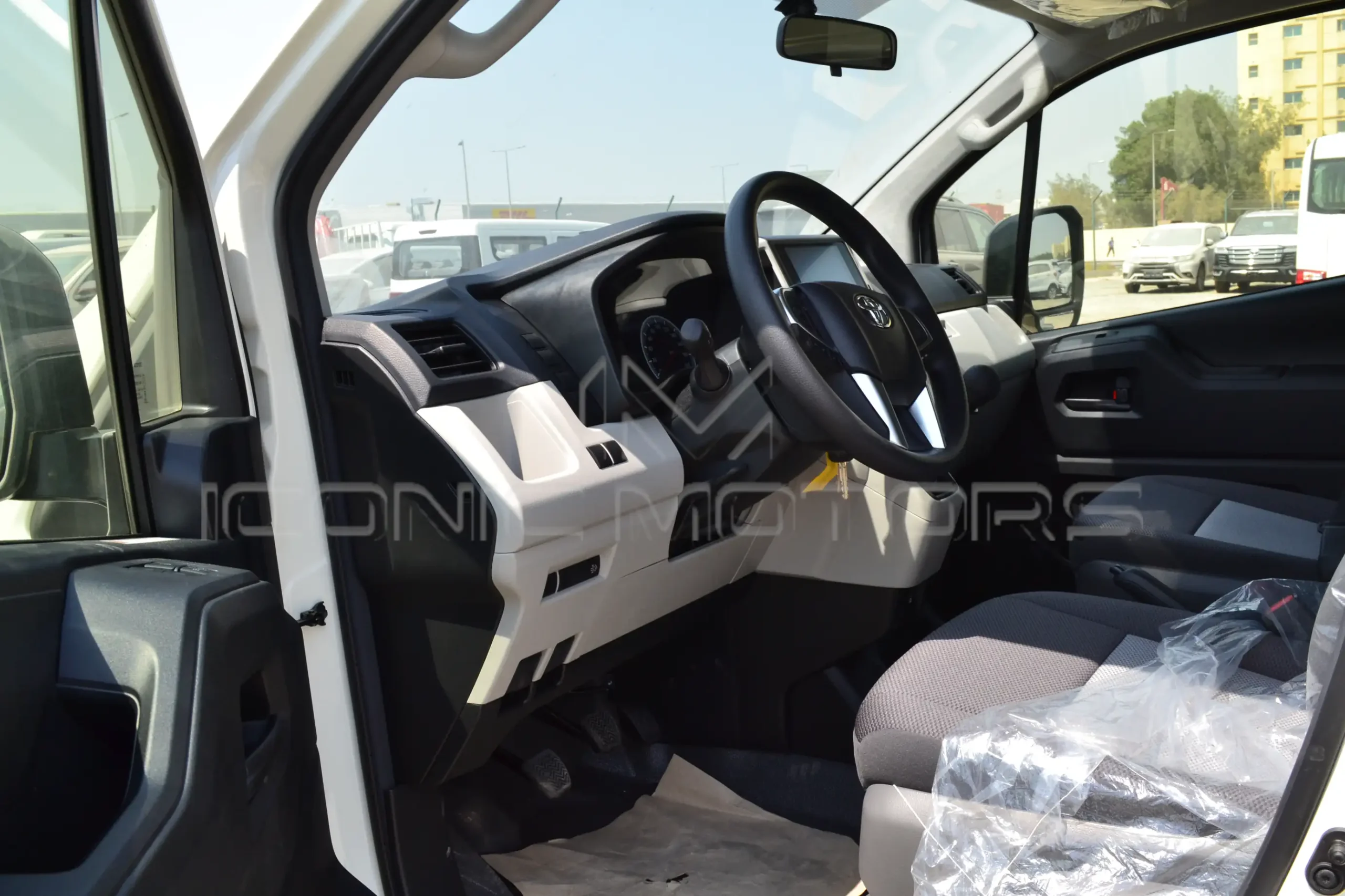 2025 TOYOTA HIACE 13ST HIGH ROOF 2.8L DIESEL,M/T