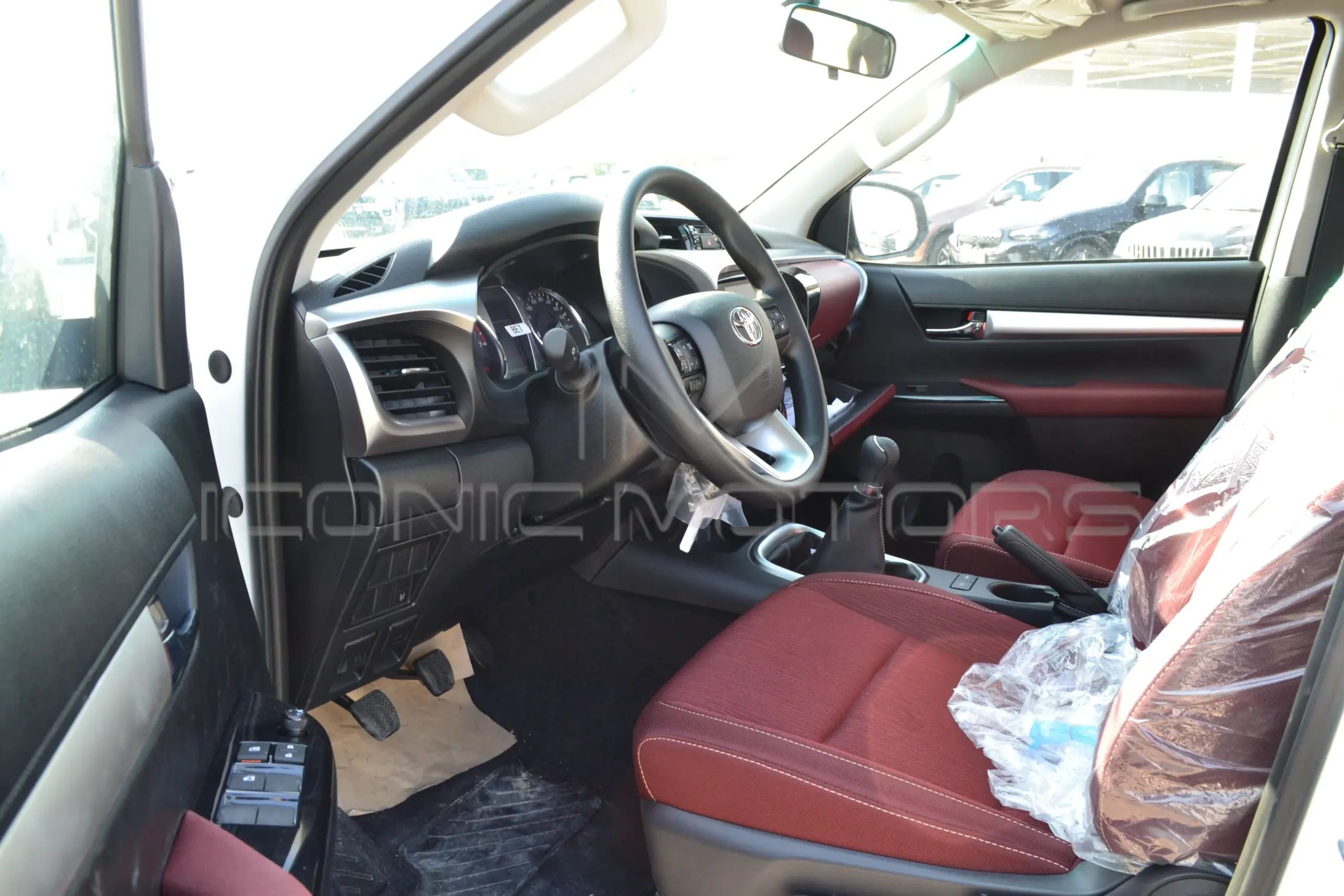 2025 TOYOTA HILUX DC 2.7L GLX M/T 4X4 PETROL