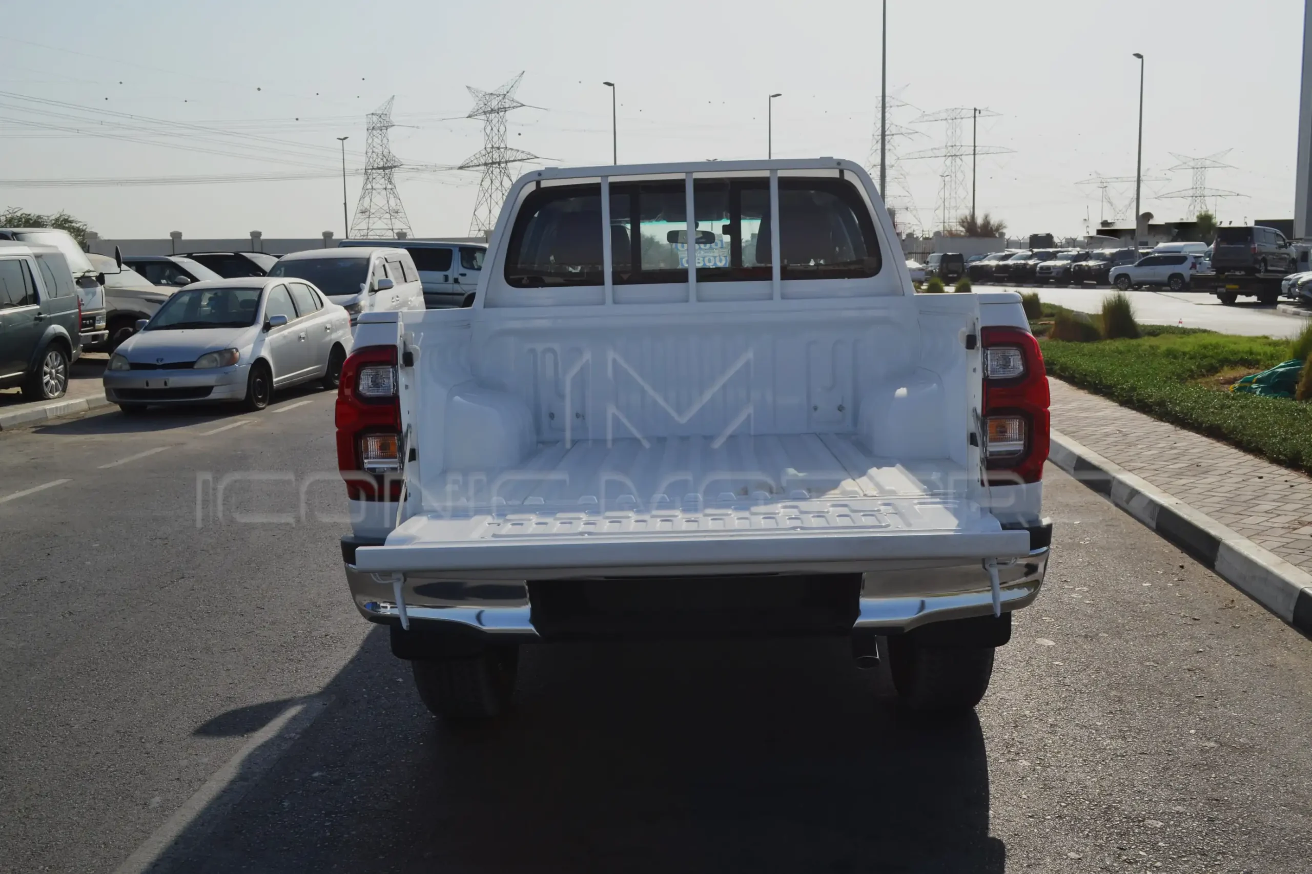 2025 TOYOTA HILUX DC 2.7L GLX M/T 4X4 PETROL