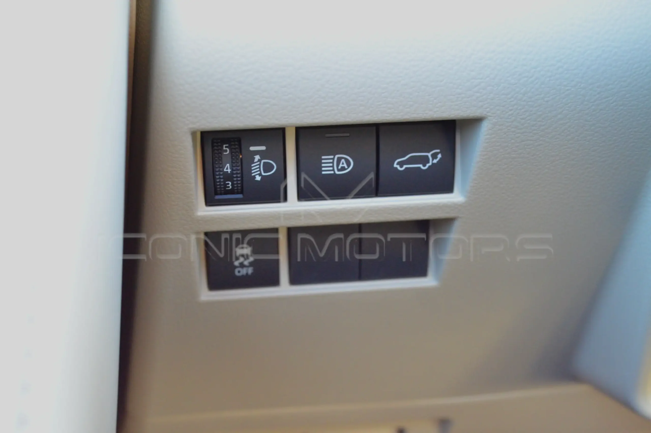 2024 TOYOTA LAND CRUISER GXR 3.5L PETROL TWIN TURBO