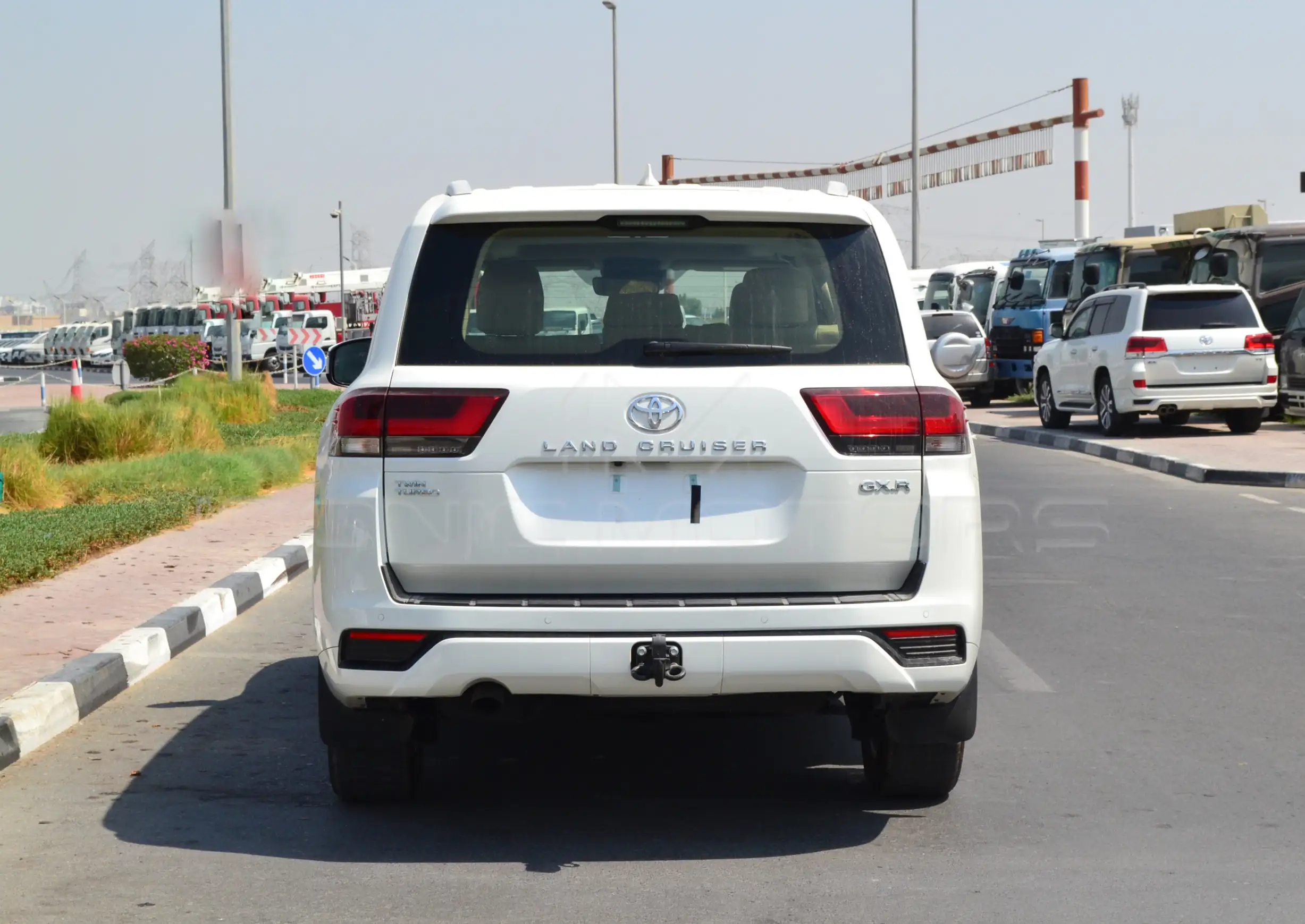 2024 TOYOTA LAND CRUISER GXR 3.5L PETROL TWIN TURBO