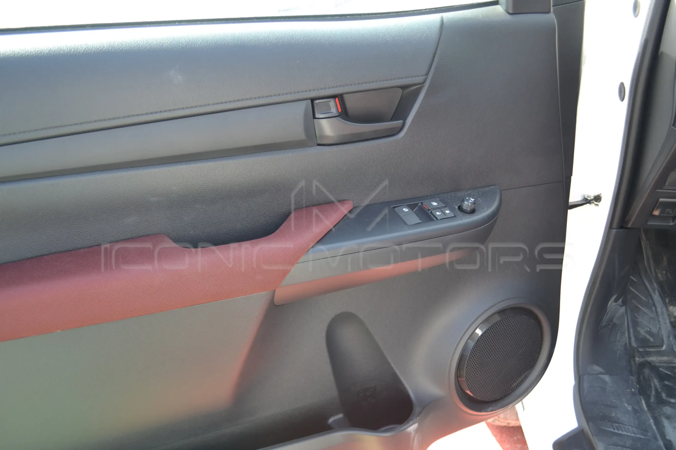 2025 Toyota Hilux 2.7L GLX Petrol M/T Single Cabin THXSC25