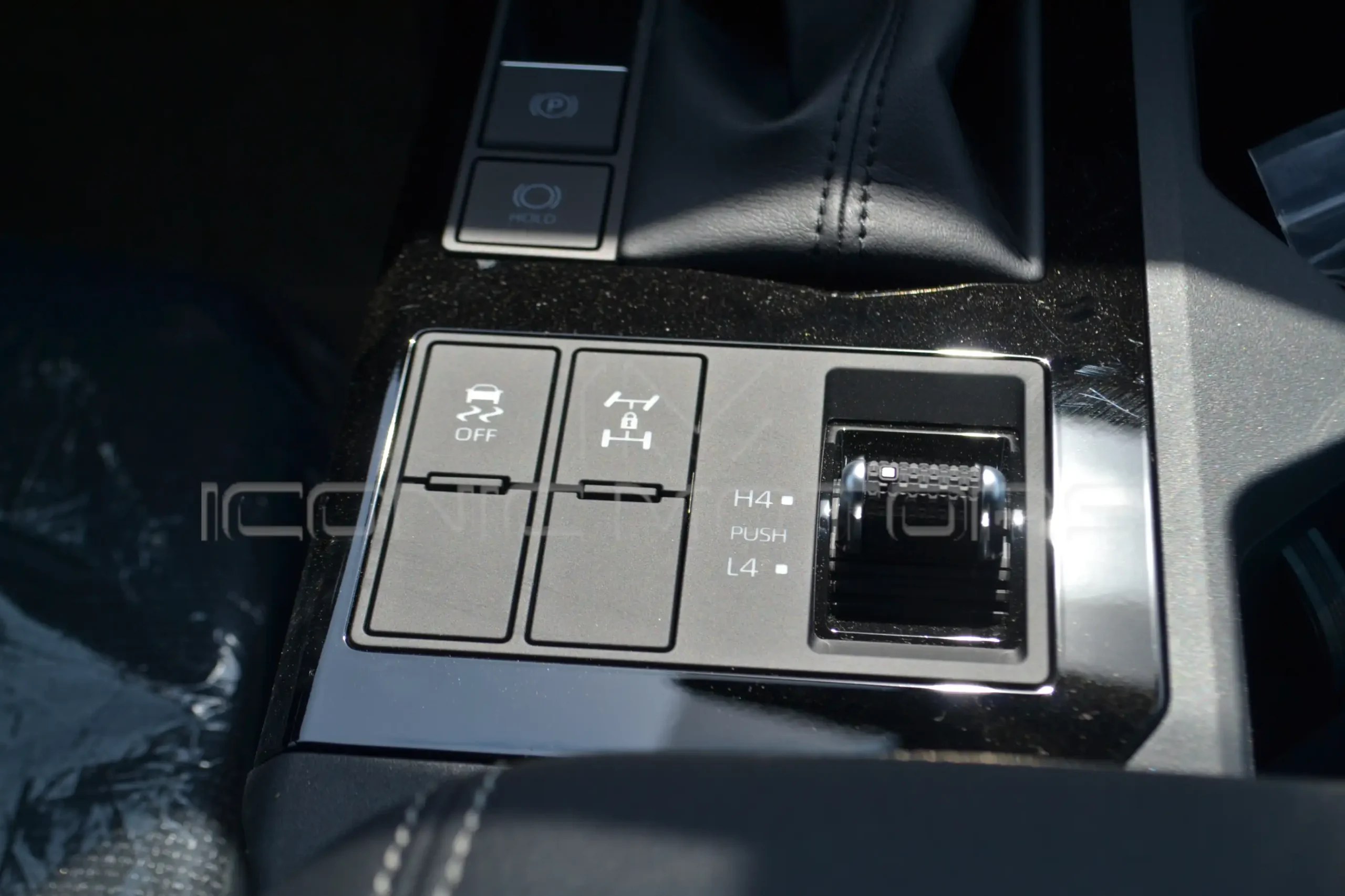 2024 TOYOTA PRADO TXR 2.8L DIESEL 4X4 A/T TPR28241