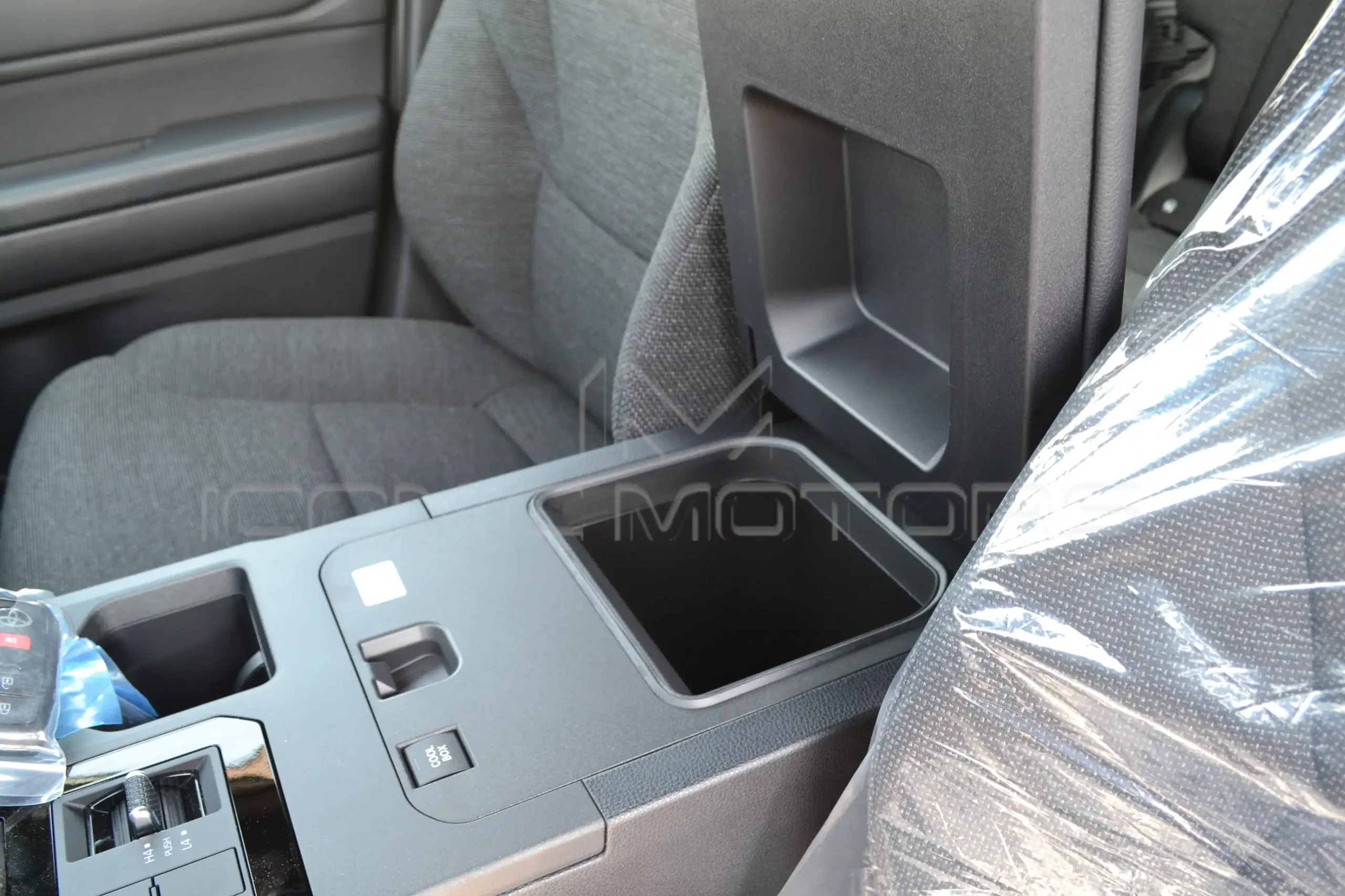 2024 TOYOTA PRADO TXR 2.8L DIESEL 4X4 A/T TPR28241