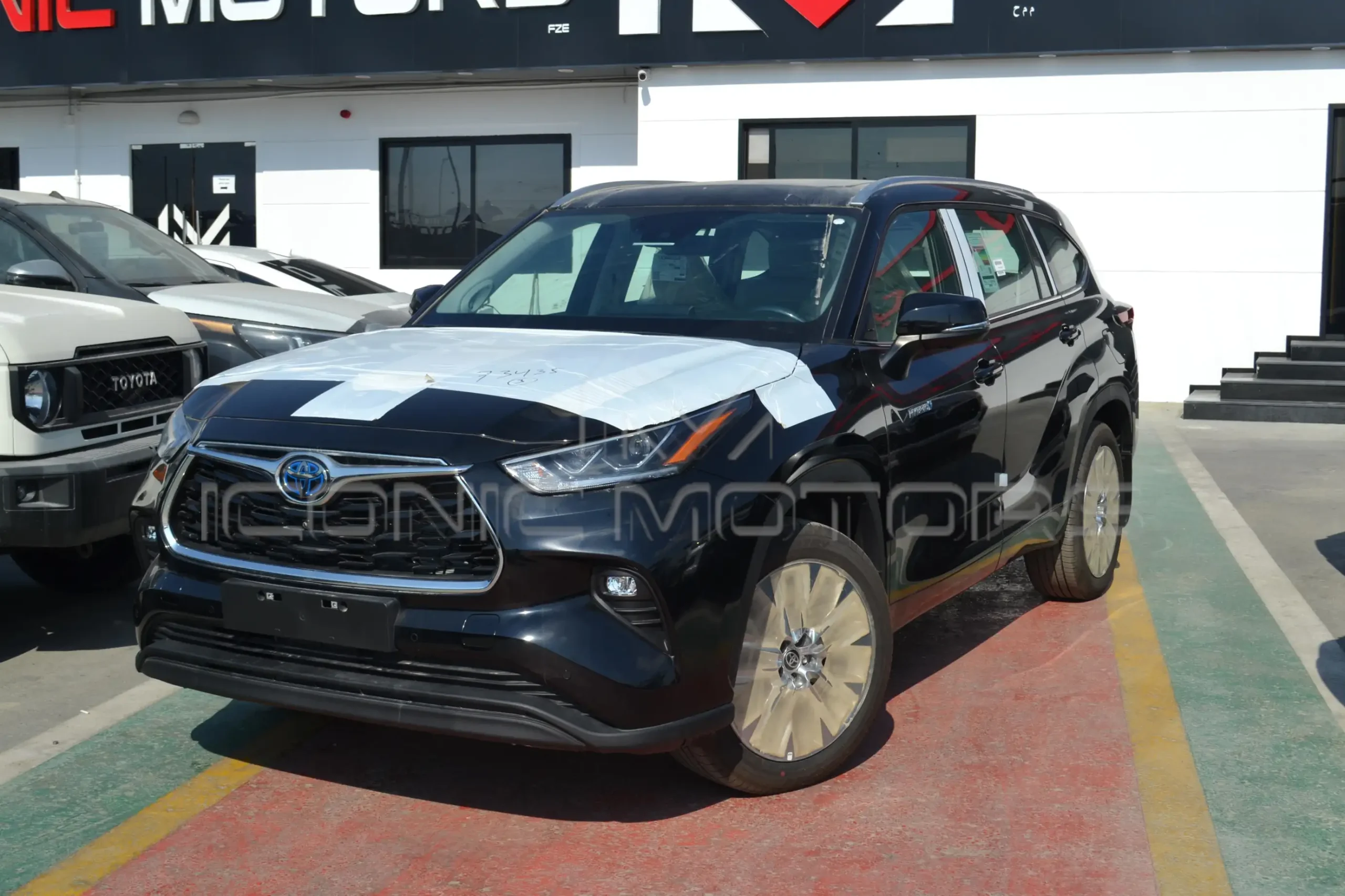 2024 TOYOTA HIGHLANDER VXR 2.5L HYBRID eCVT THLV24 ??? Iconic Motors Dubai