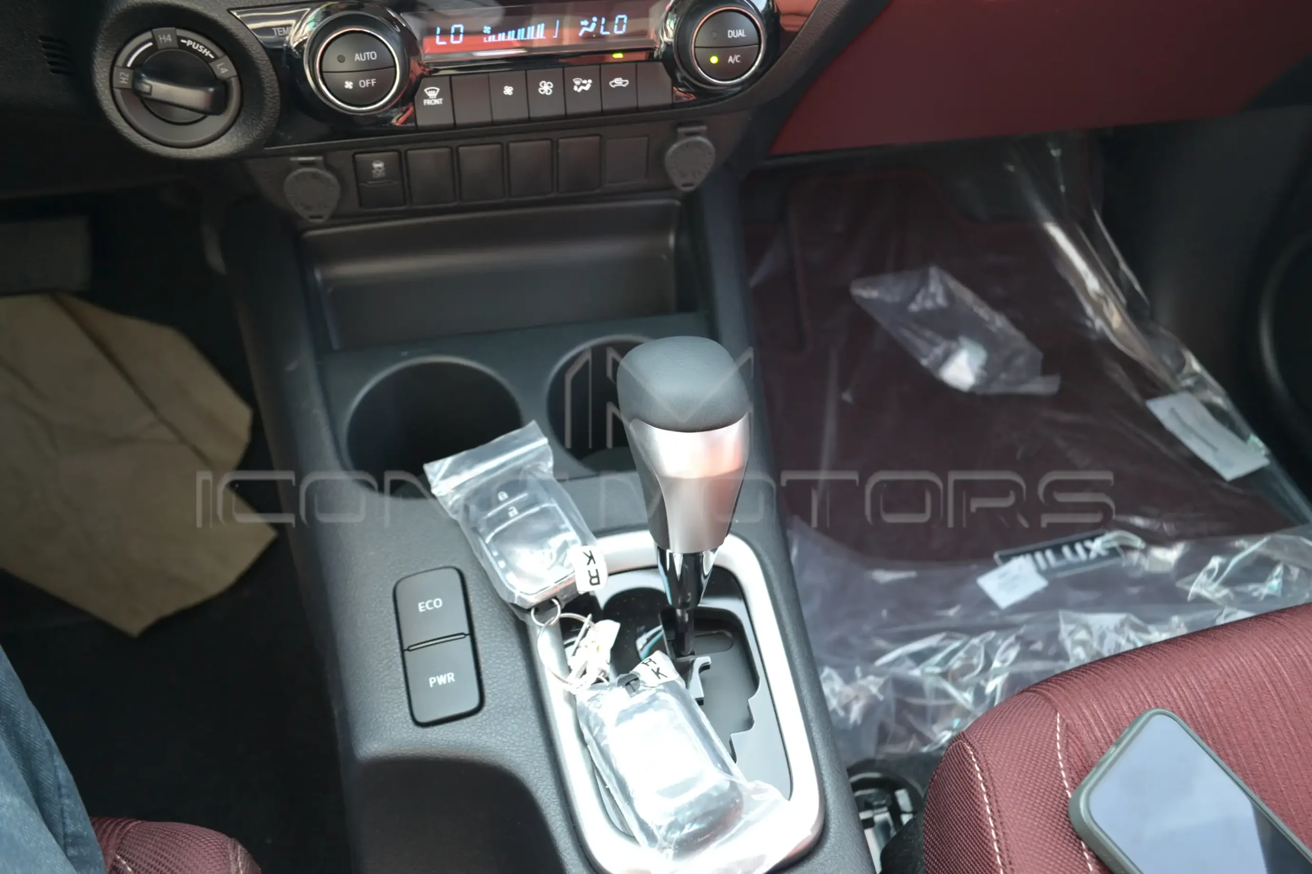 2025 TOYOTA HILUX 2.7L PETROL A/T 4X4 KH27AT