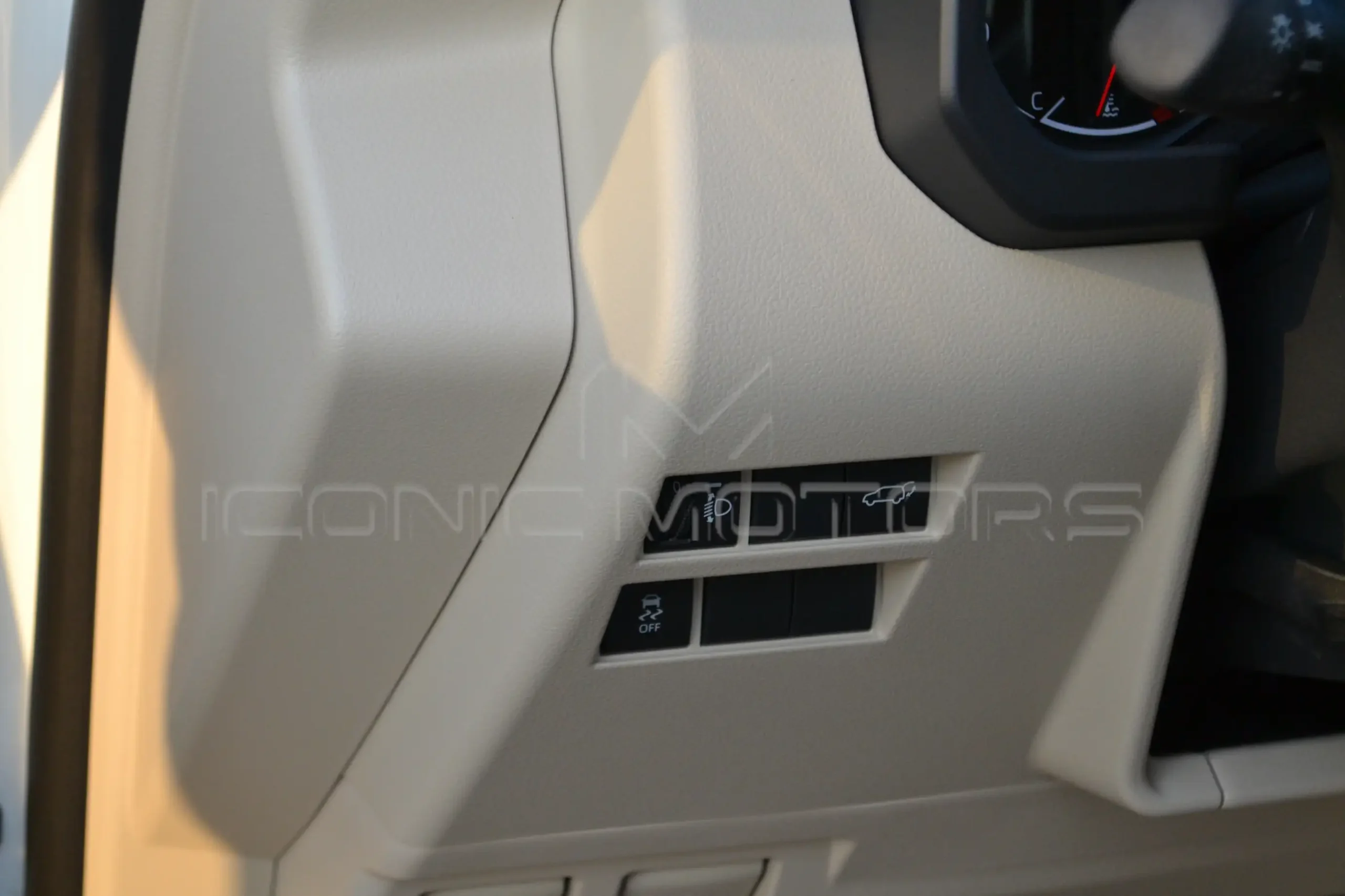 2024 TOYOTA LAND CRUISER 4.0L GXR KLC40GXR