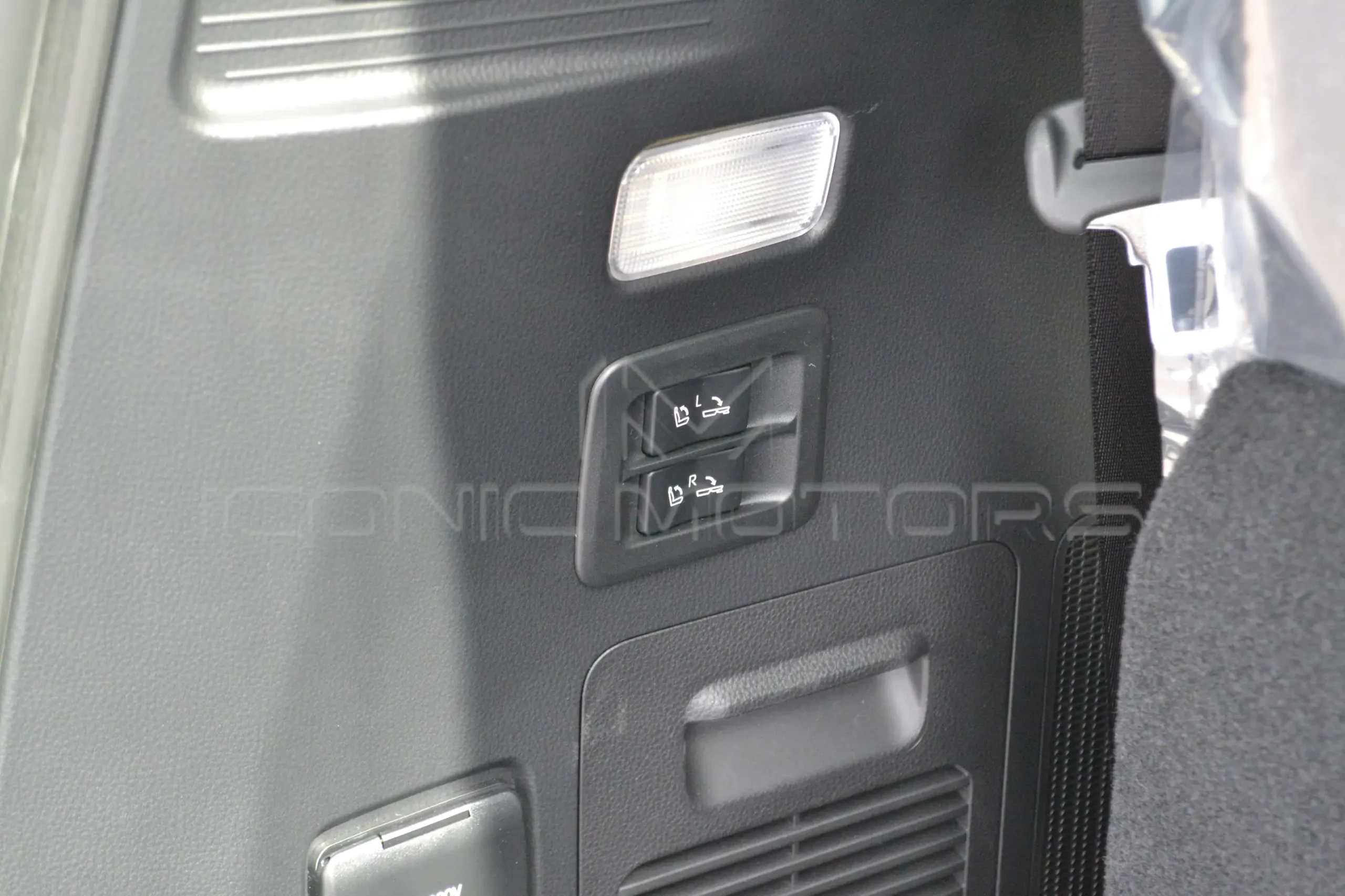 2025 TOYOTA LAND CRUISER 3.3L VXR DIESEL LC33VXR25