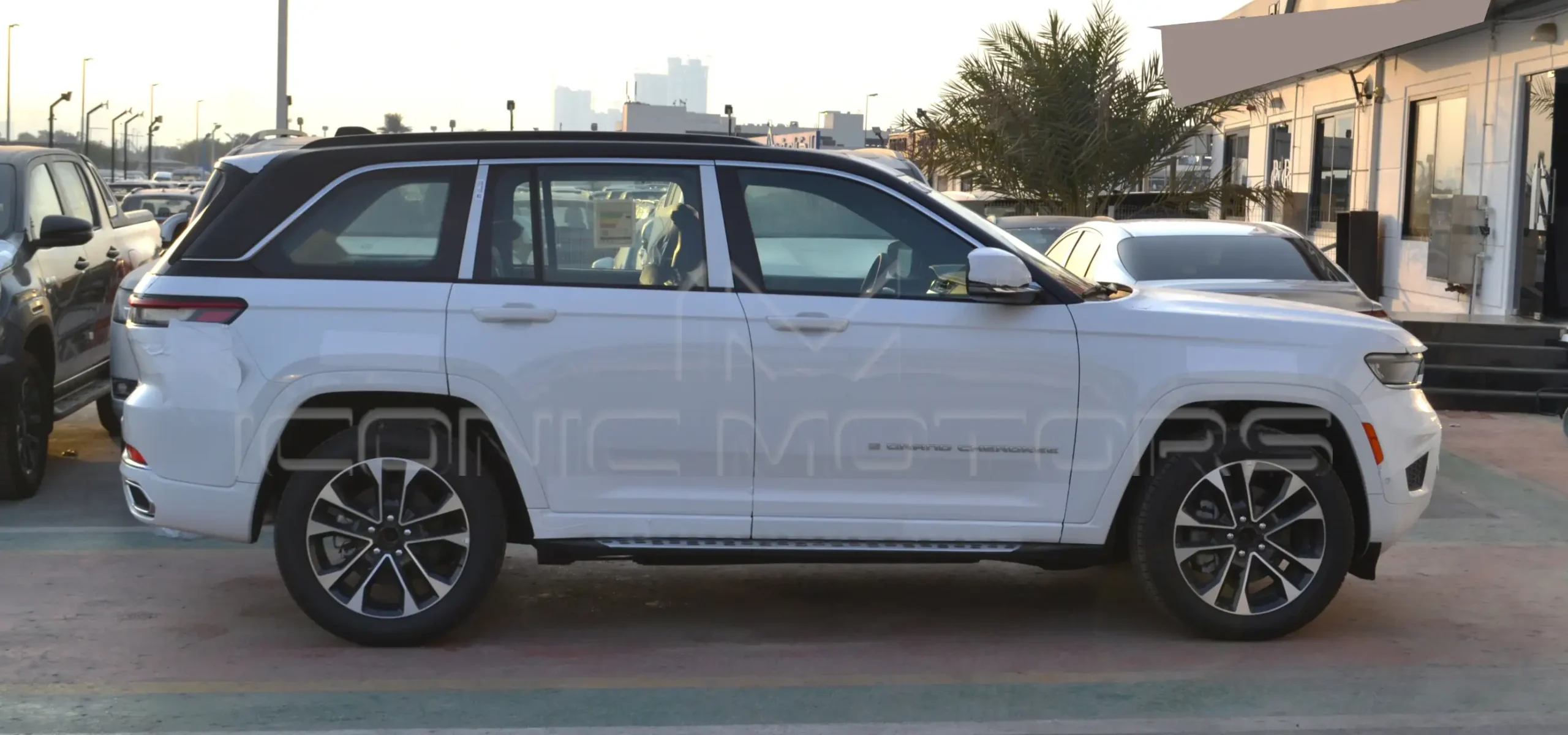 2025 Jeep Grand Cherokee 25GRJC