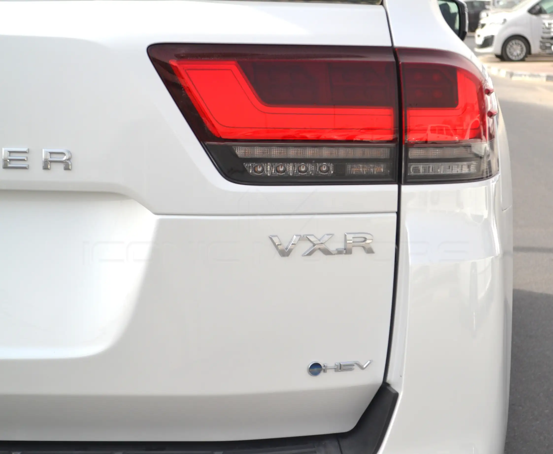 2025 TOYOTA LAND CRUISER 3.5L PETROL VXR HYBRID LC35VXR25H