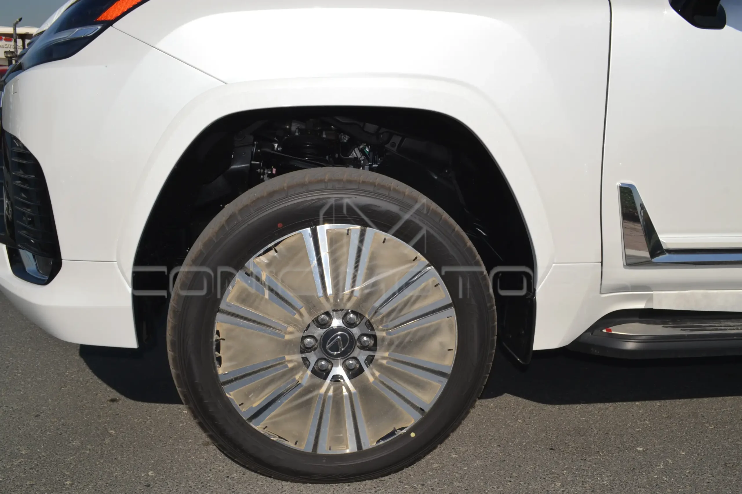 2026 LX600 3.5L  PETROL SIGNATURE 26LX600S